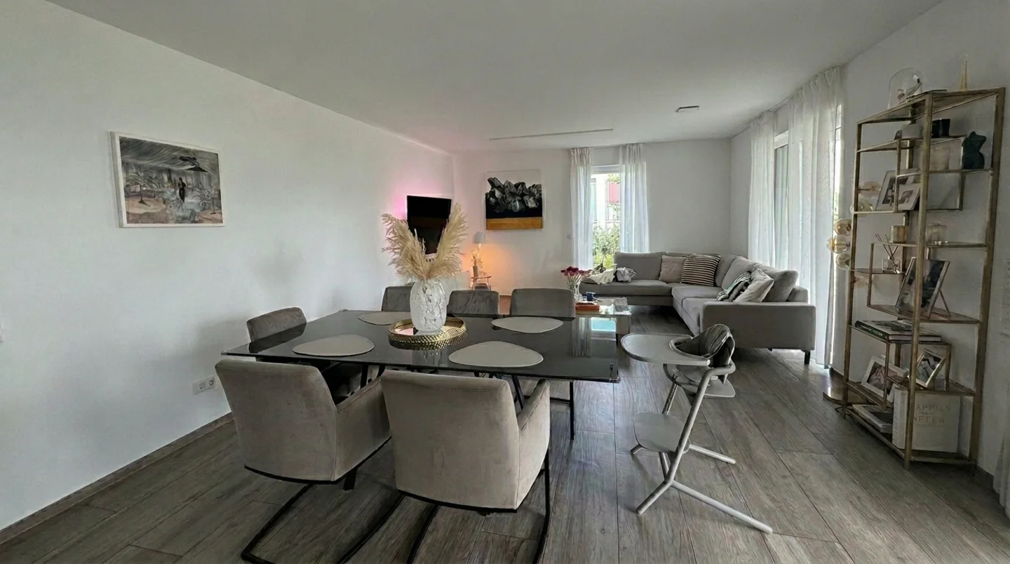 Großzügige Wohnung mit Stil - Photo 1