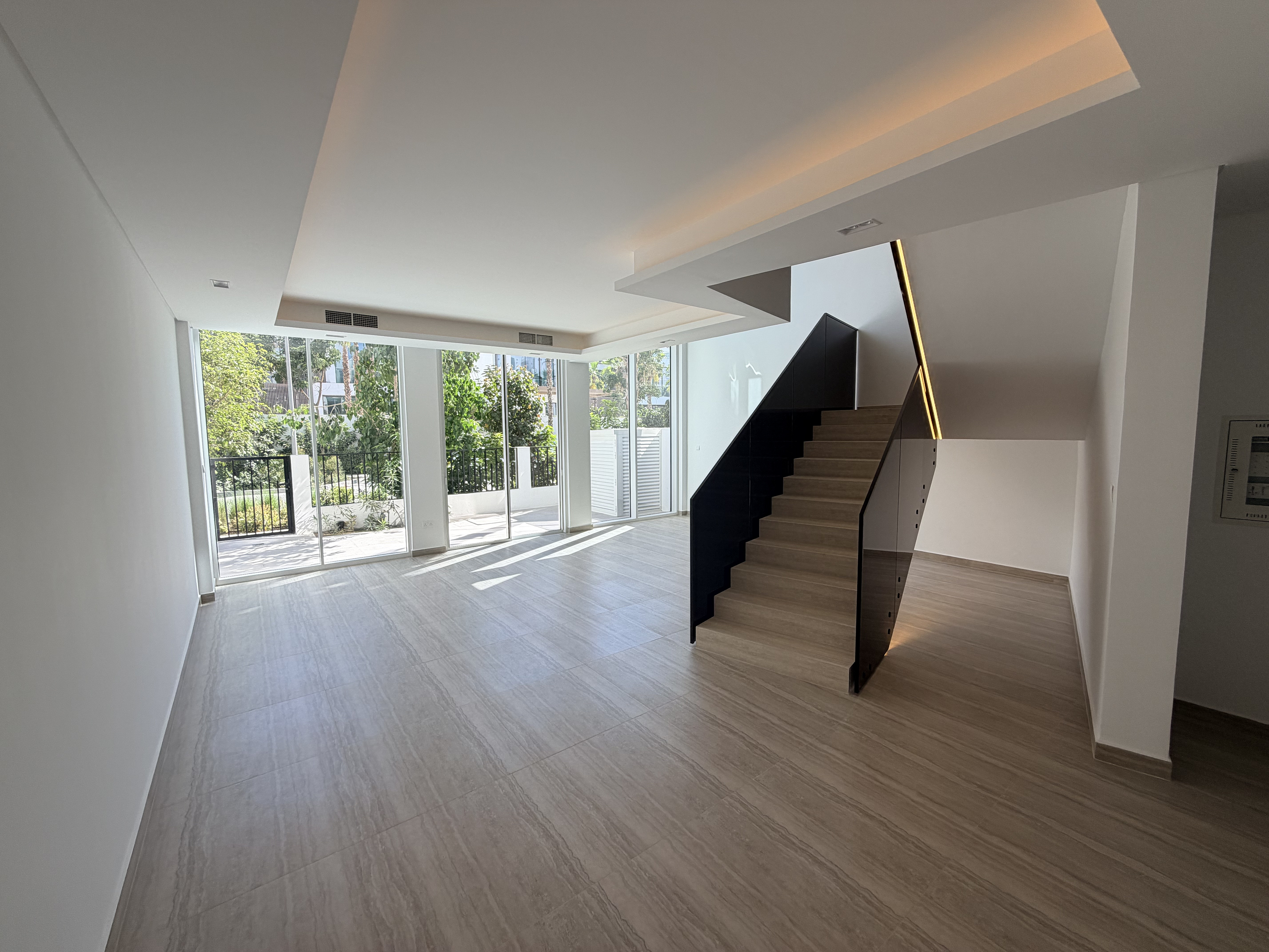 Single Row | 4-Bdr + M | Brand New Ready to Move
