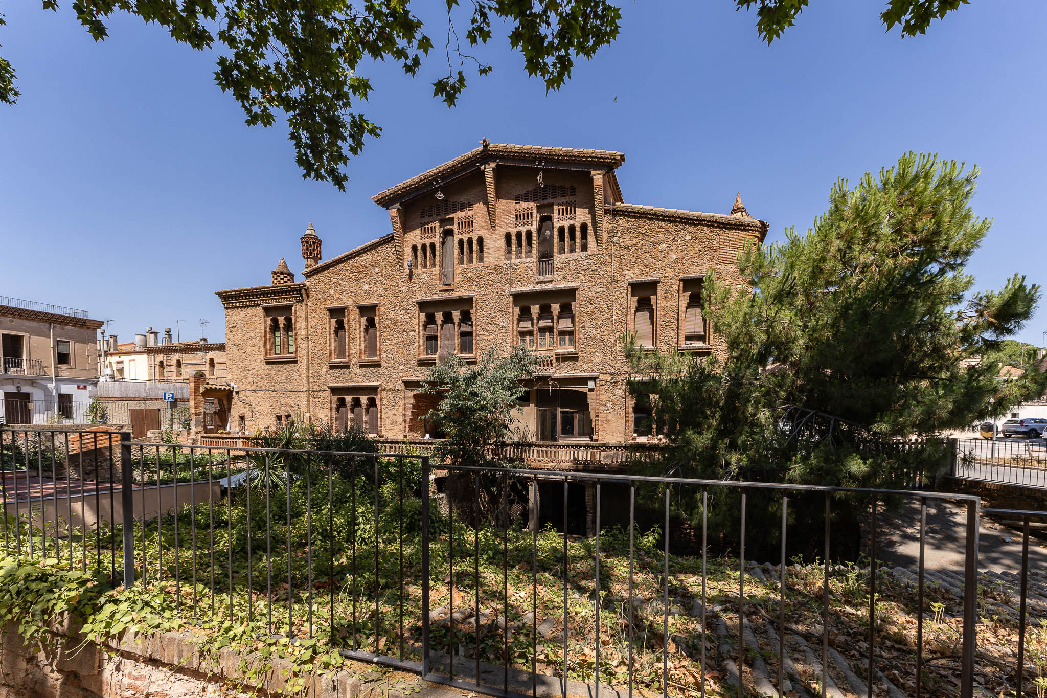 Engel & Völkers presenta una pieza histórica única en el corazón de la Colonia Güell
