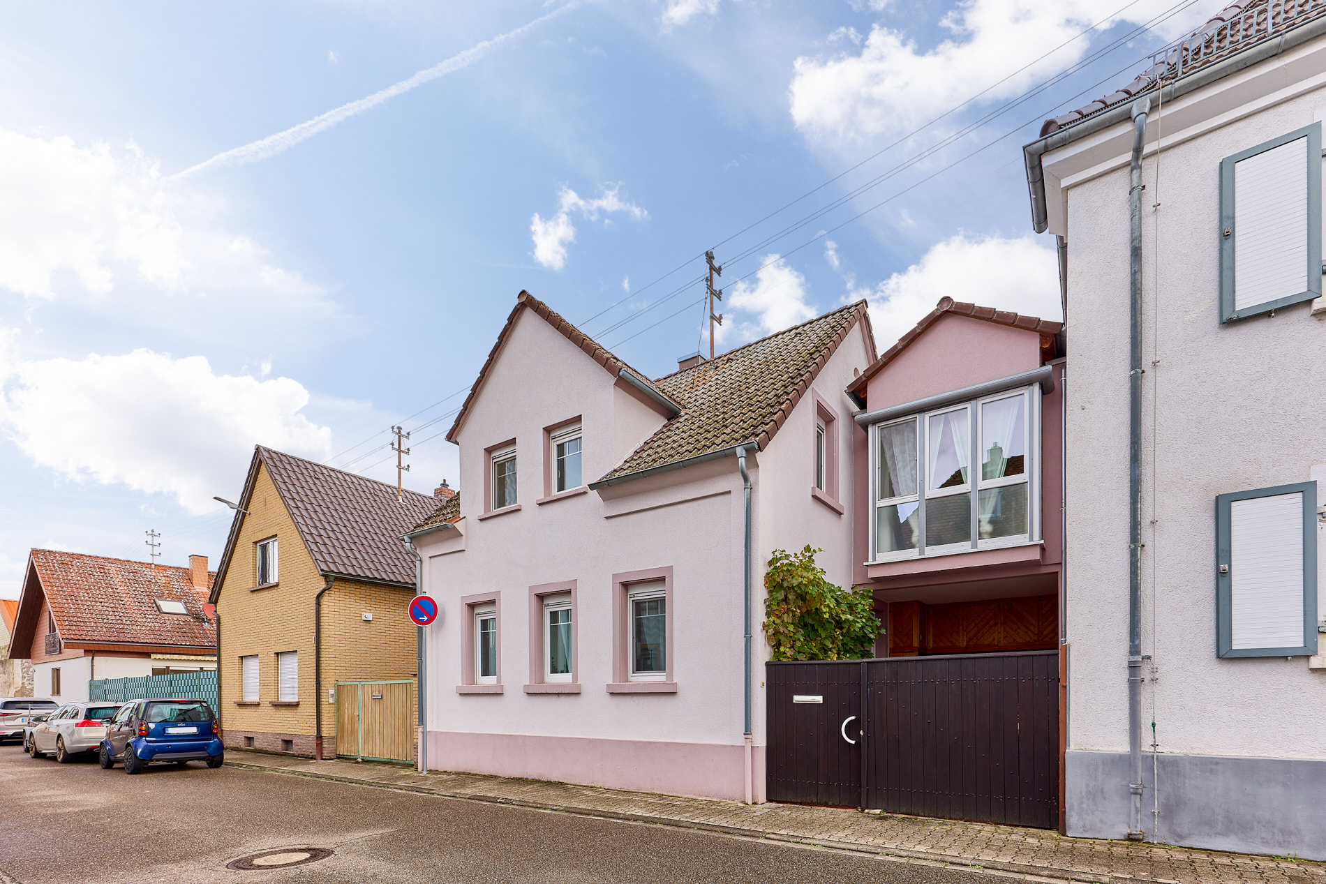 Gepflegtes Einfamilienhaus mit besonderem Charme und schönem Garten!