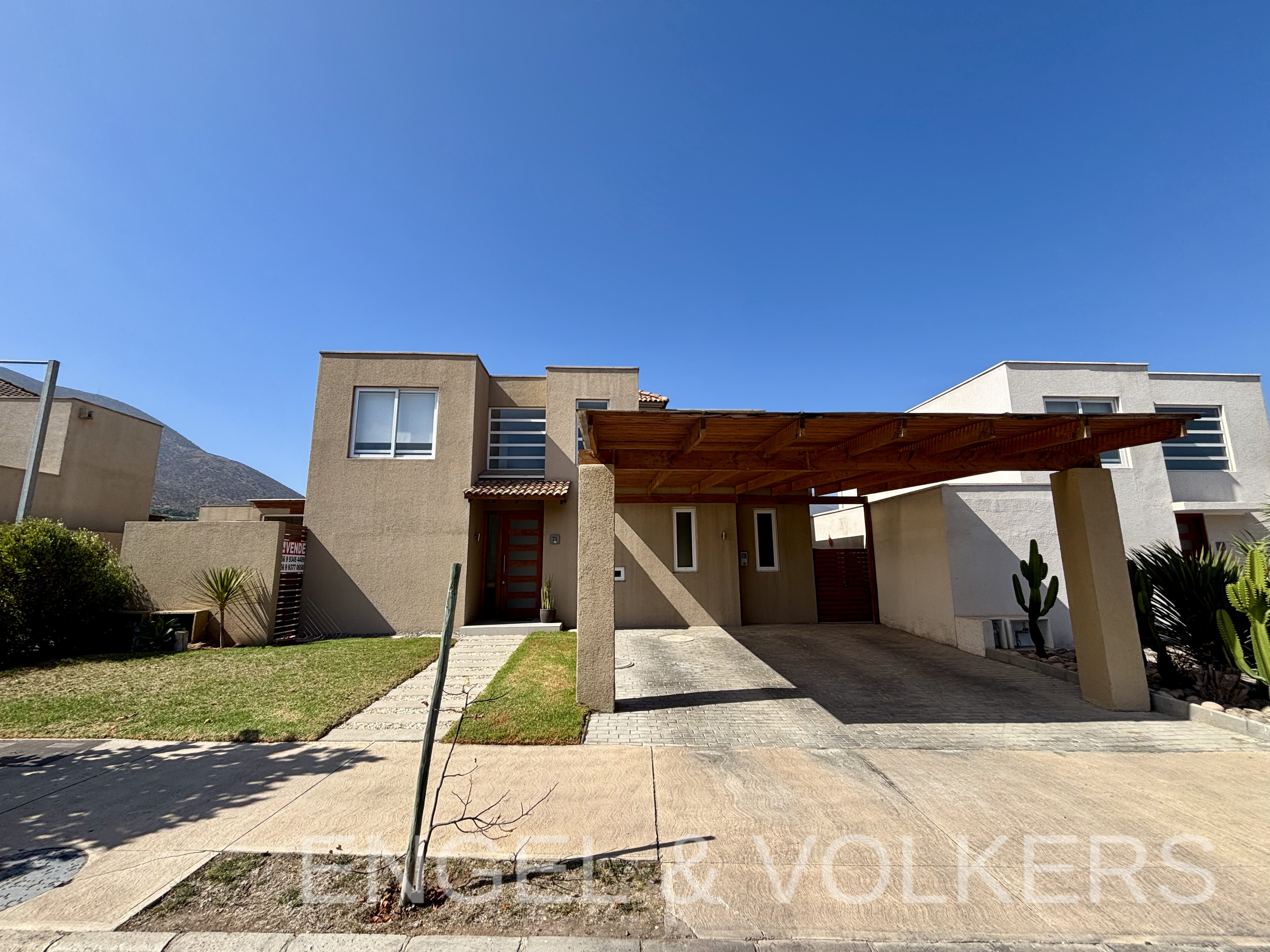 Casa en venta condominio Umbrales