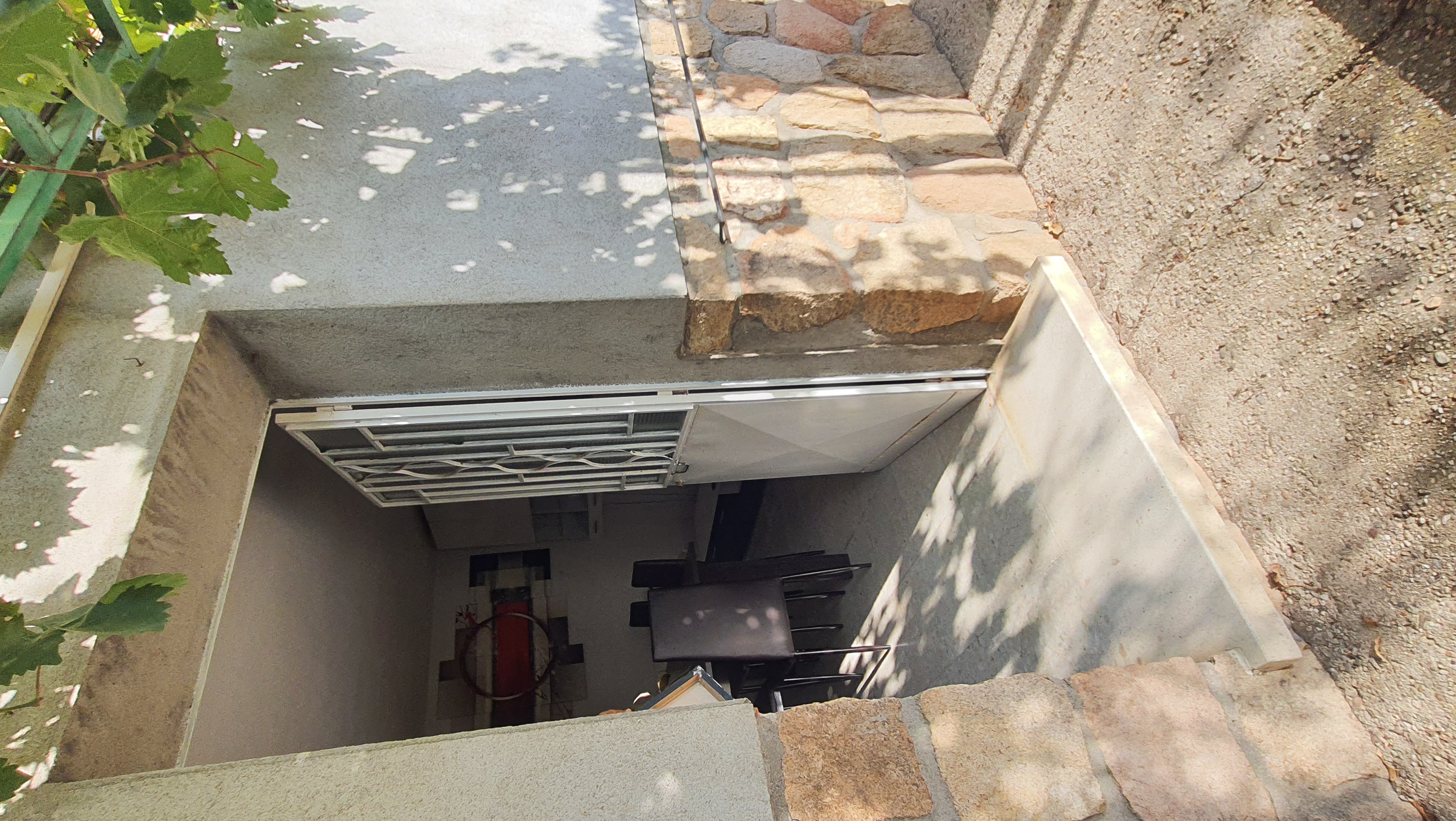 Detached house in Chapinería town center