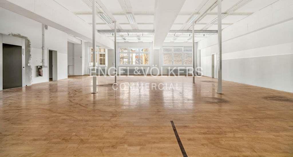 Helles Büro in Kreuzberg
