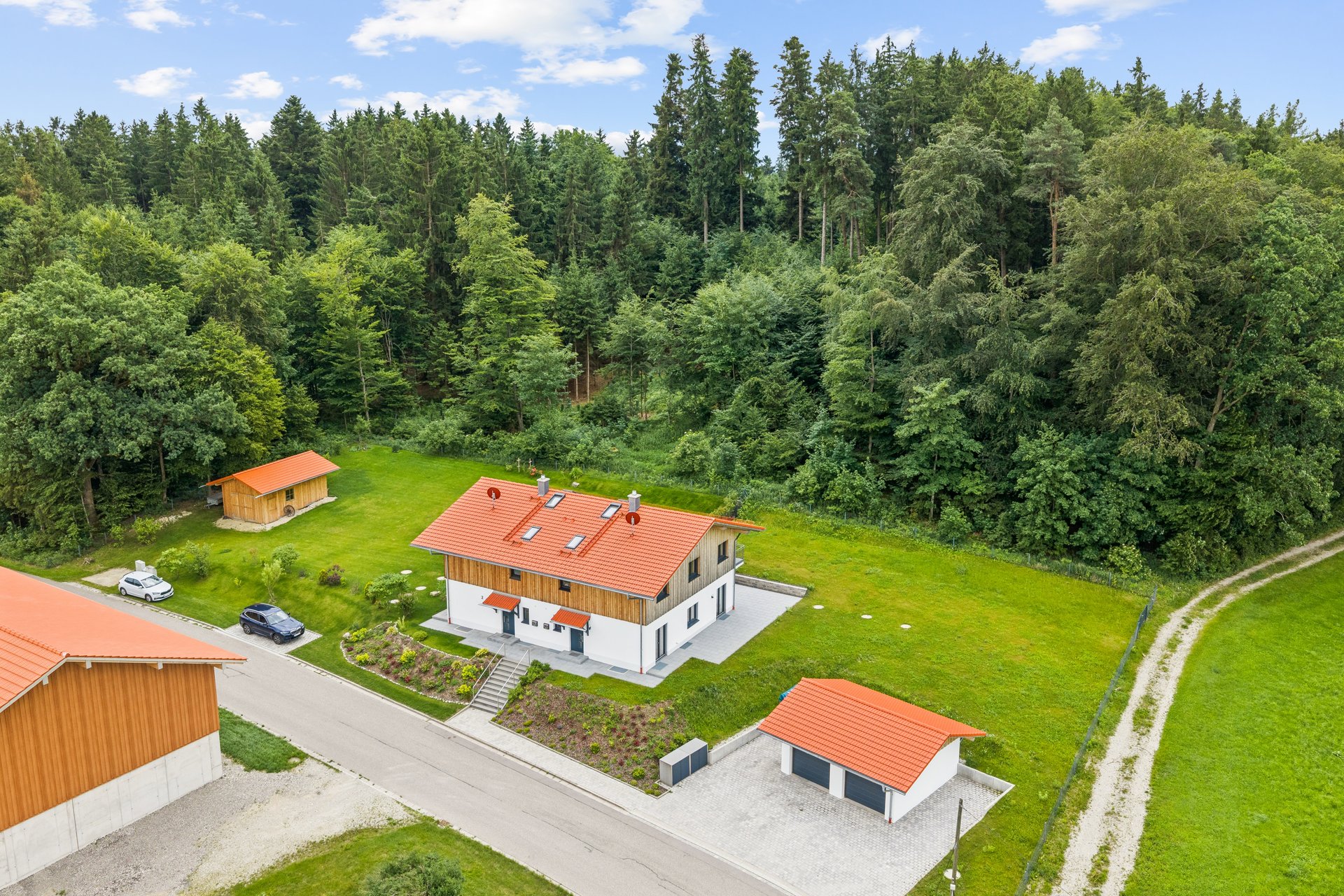 Moderne Doppelhaushälfte in hochwertiger Massivbauweise – energieeffizient, familienfreundlich und zukunftssicher