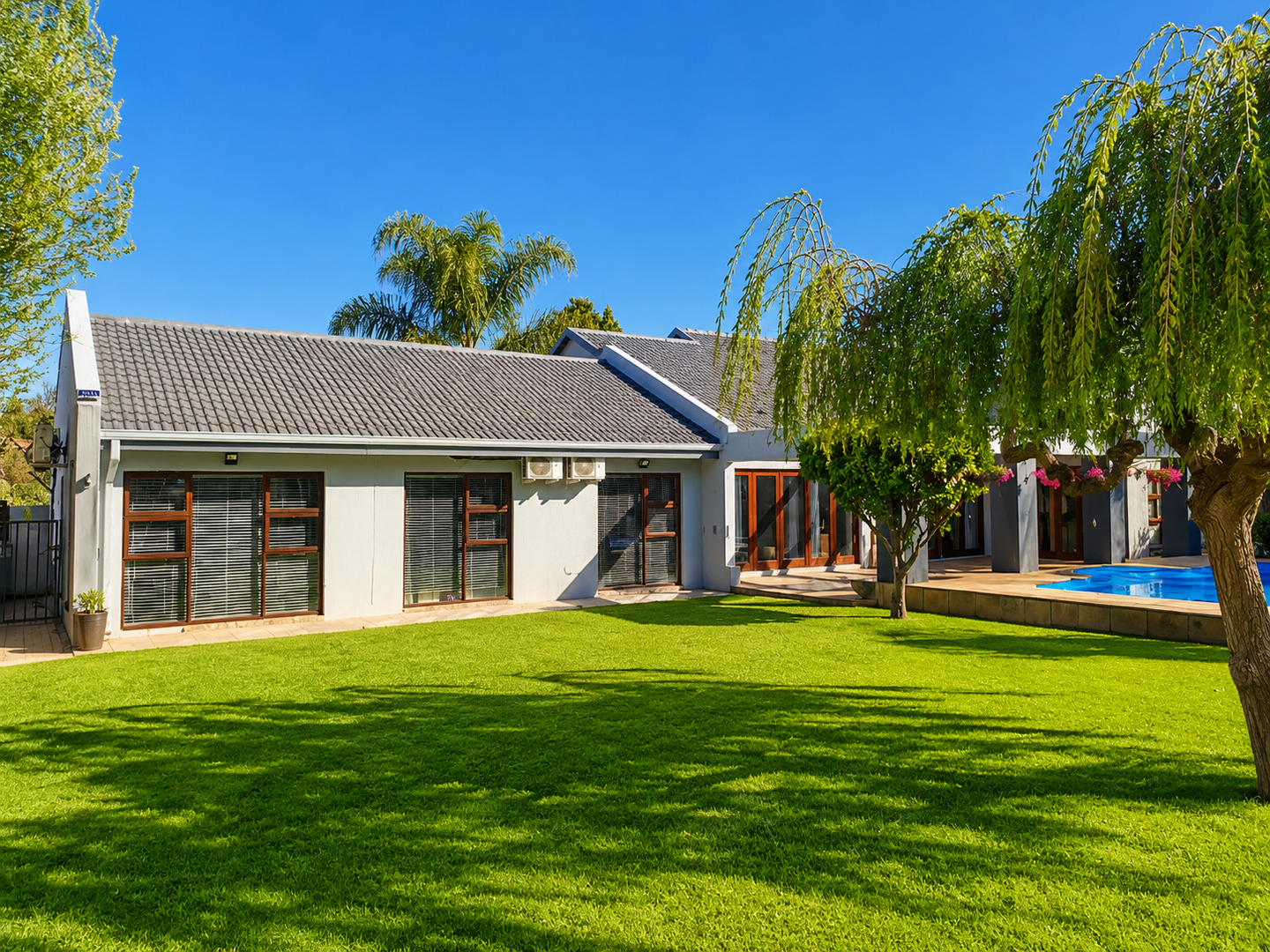 Spacious Family Home with Endless Possibilities – Work, Live & Entertain in Style