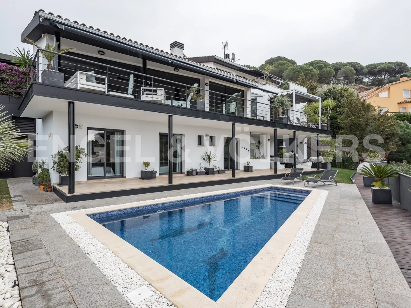 Modern villa with spectacular views