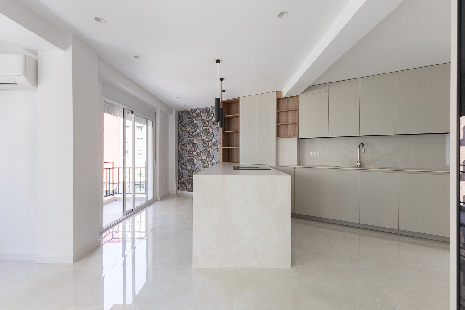 Fully renovated home in the En Corts area