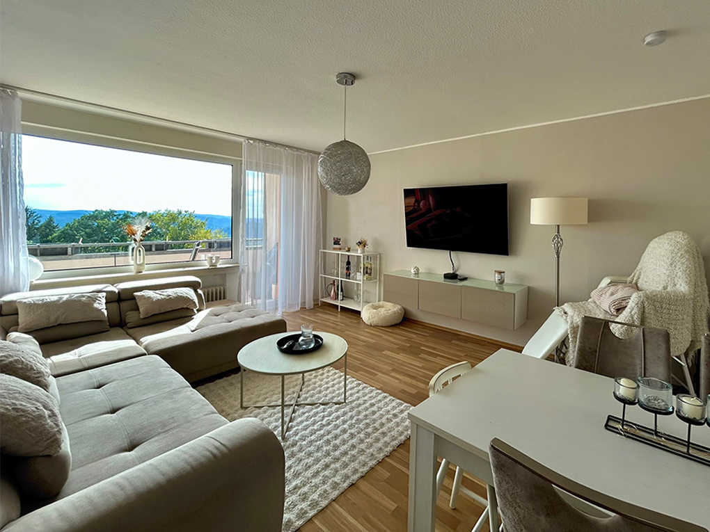 Helle 4-Zimmer-Wohnung mit Südwest-Loggia und herrlichem Blick über Herdecke