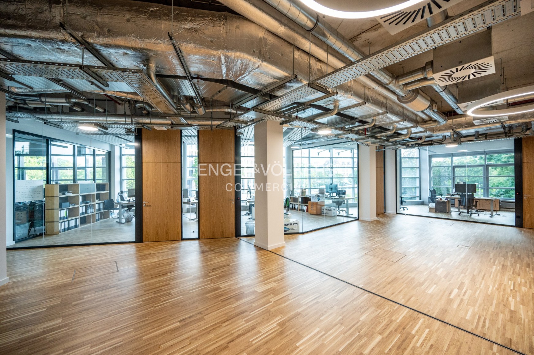 Sie suchen ein EG-Büro in Mitte?
