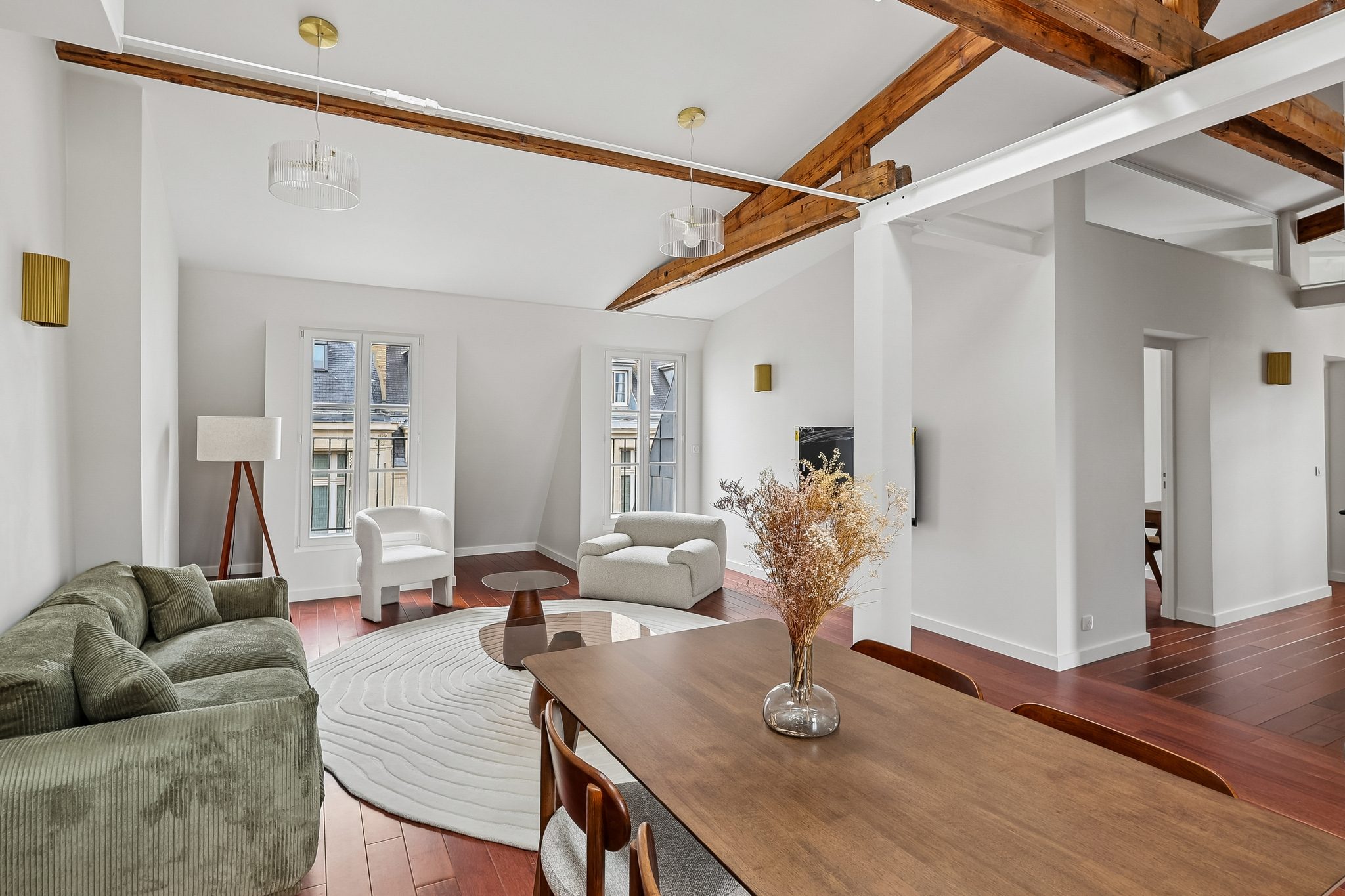 Renovated 2-bedroom top-floor apartment with open views - Henri-Martin / Faisanderie