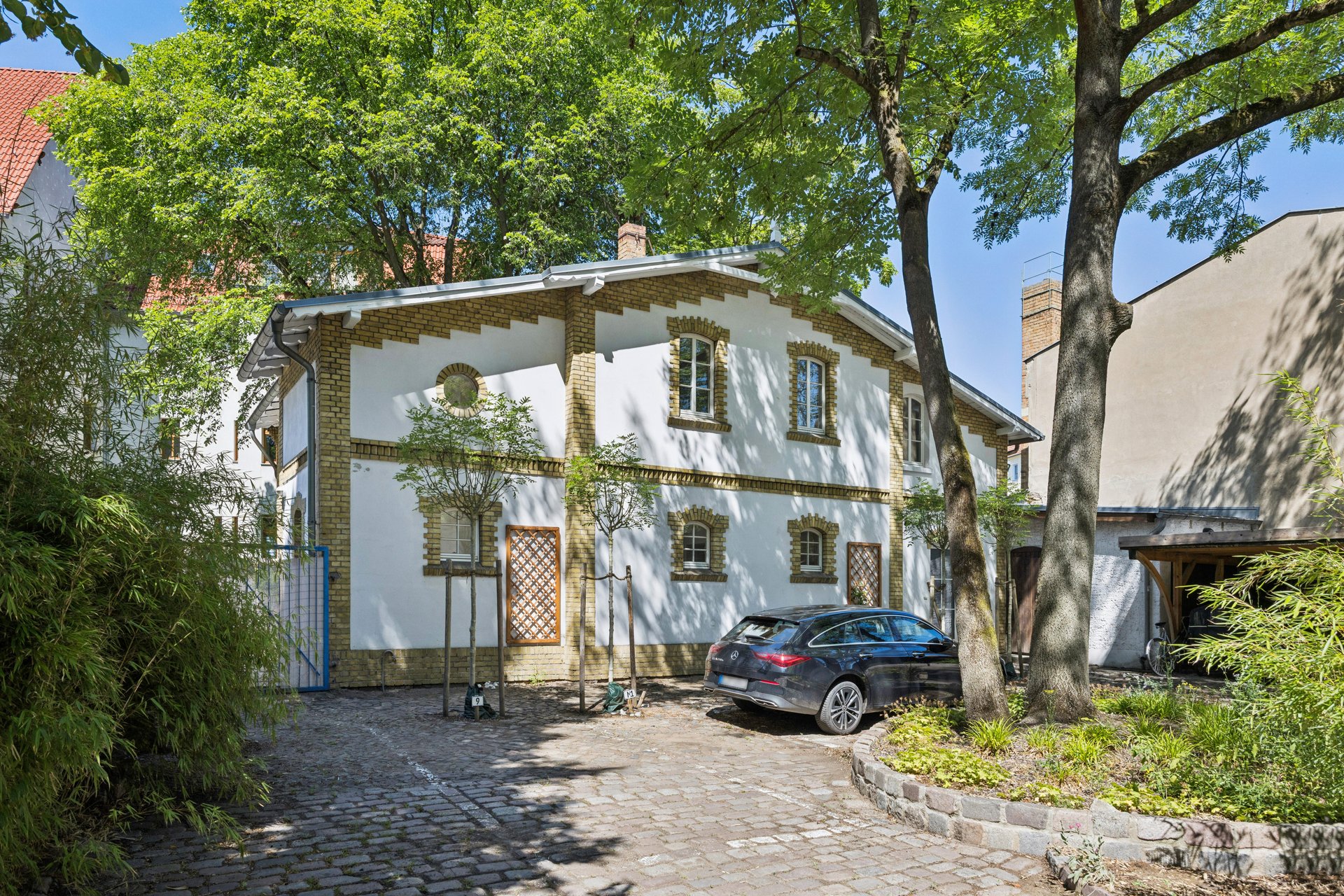 Remise im Karlshorster Prinzenviertel - Ein Hauch von Arts & Crafts style