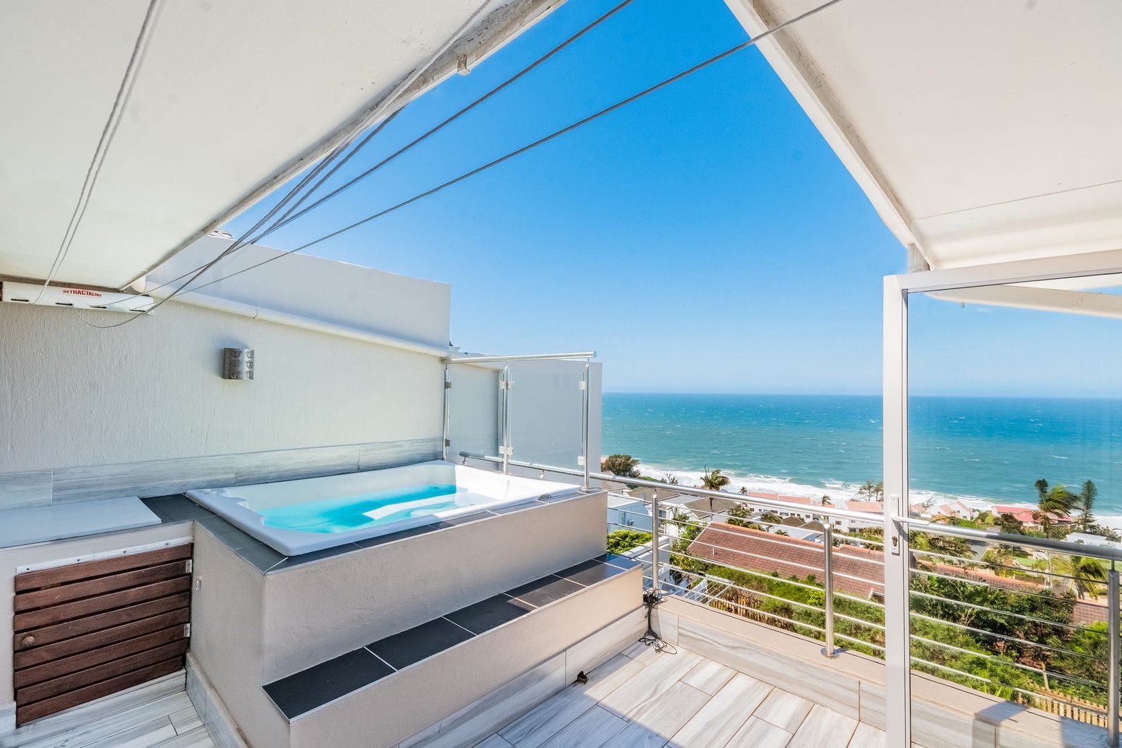 Luxury Penthouse with Endless Sea Views