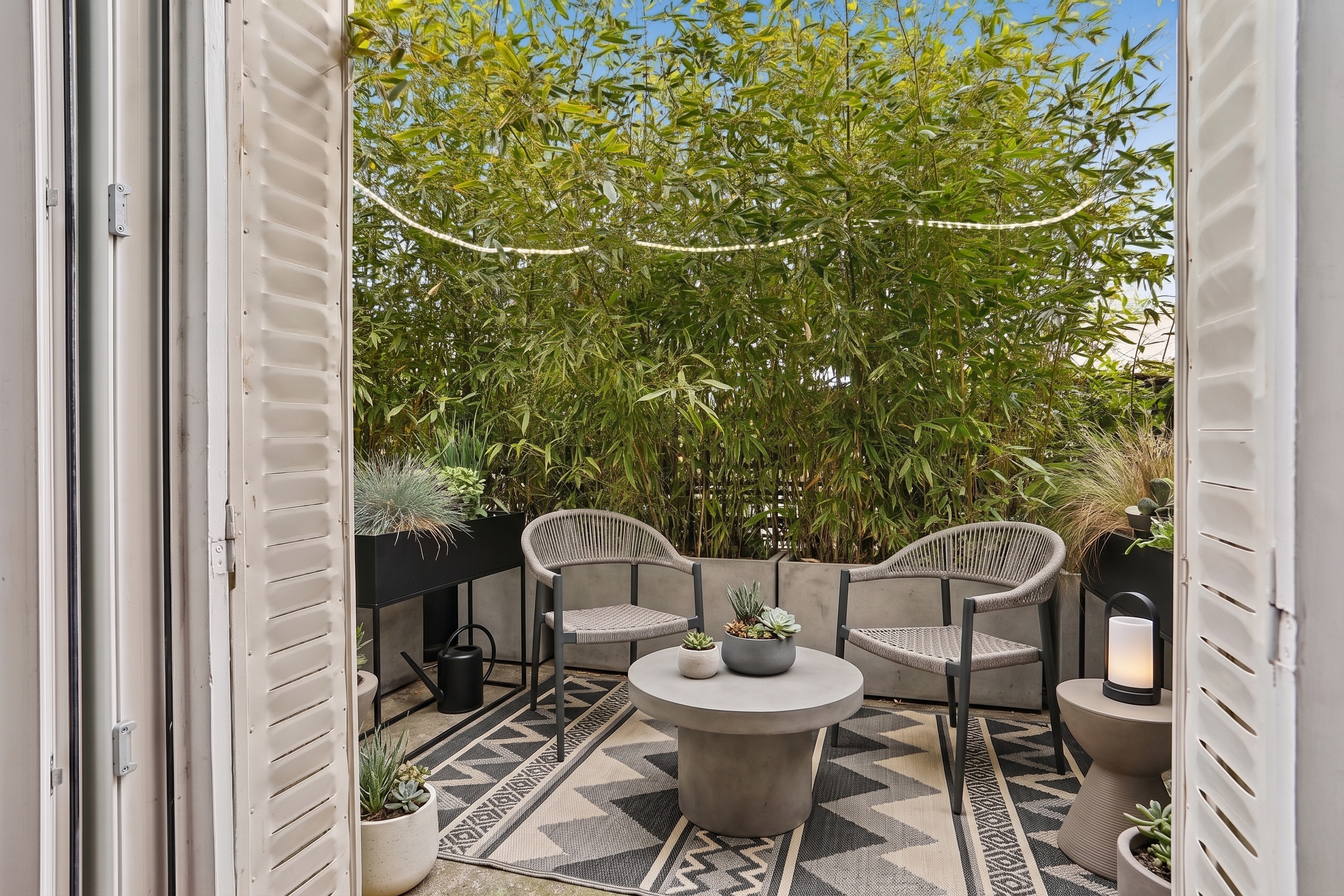 Plaine Monceau - Ternes - Top floor - 4-5 bedrooms - Terraces