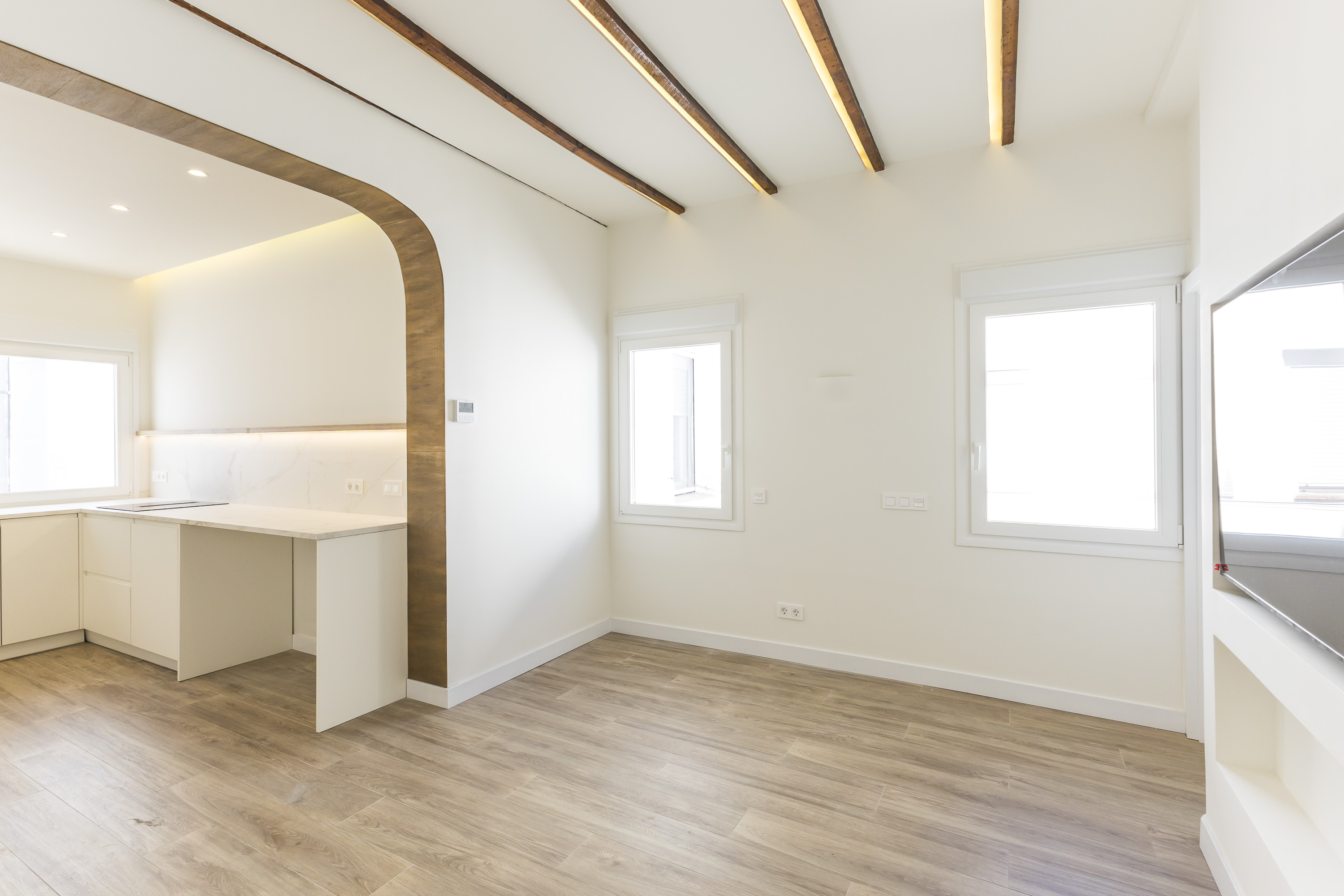 Renovated penthouse in Ibiza neighborhood, 1 min from Retiro Park