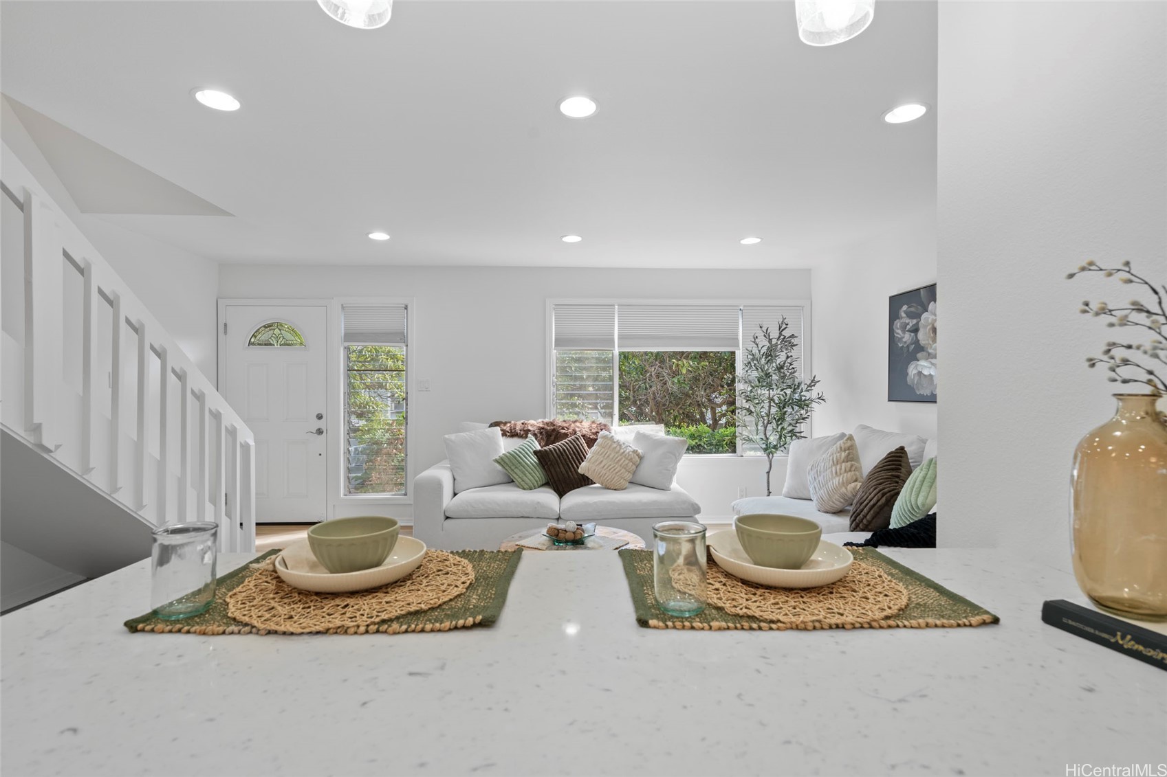 Serene Hawaii Kai Townhome: 3BR Retreat in Mariners Valley