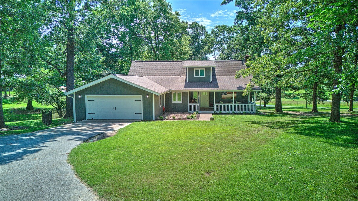 Peaceful Country Living Meets Everyday Convenience