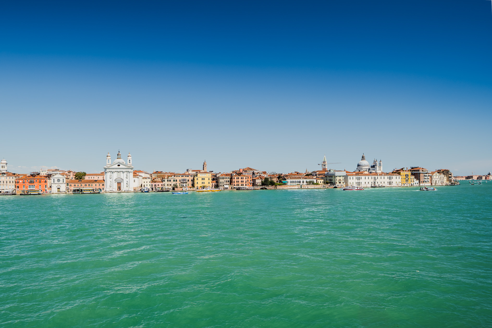 Elegant, bright apartment with views of the Giudecca Canal