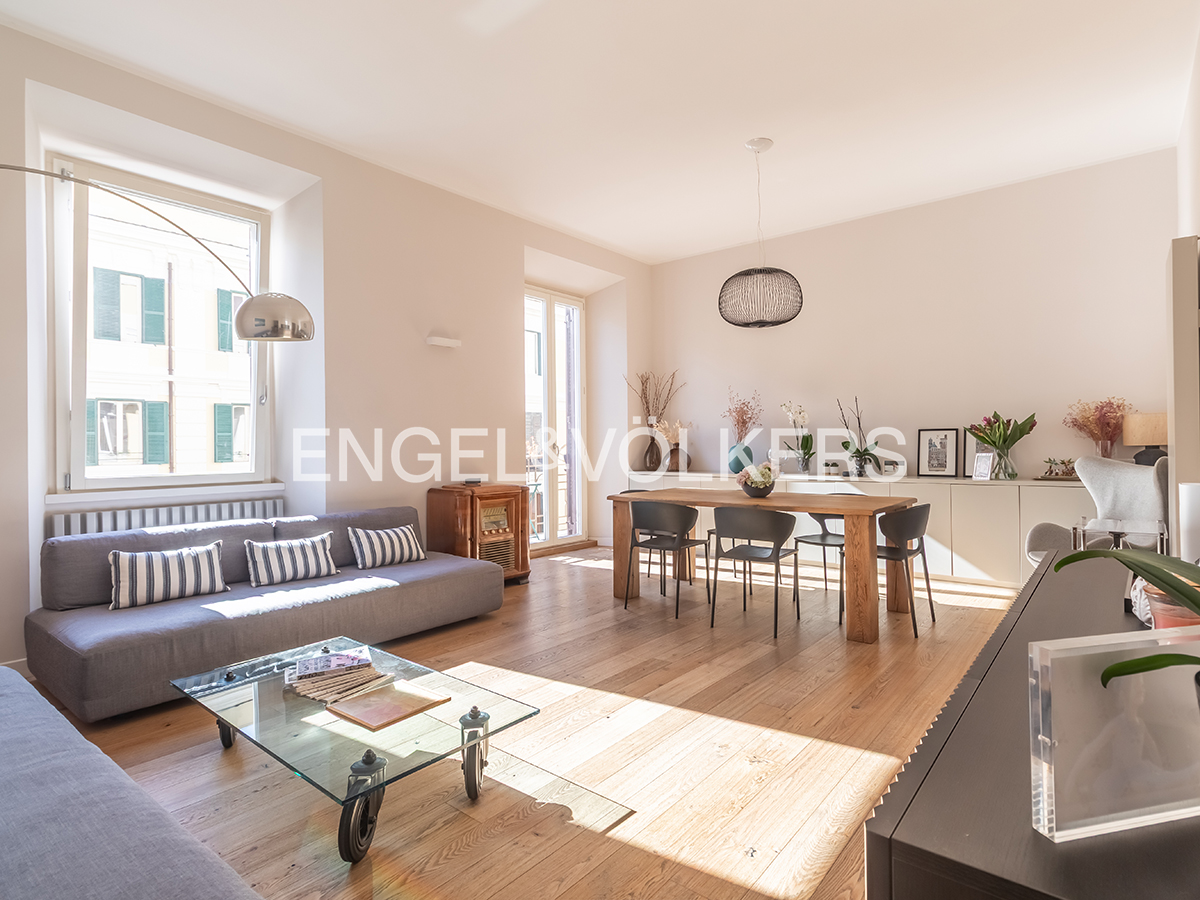 Bright renovated fourth-floor apartment in Pinciano