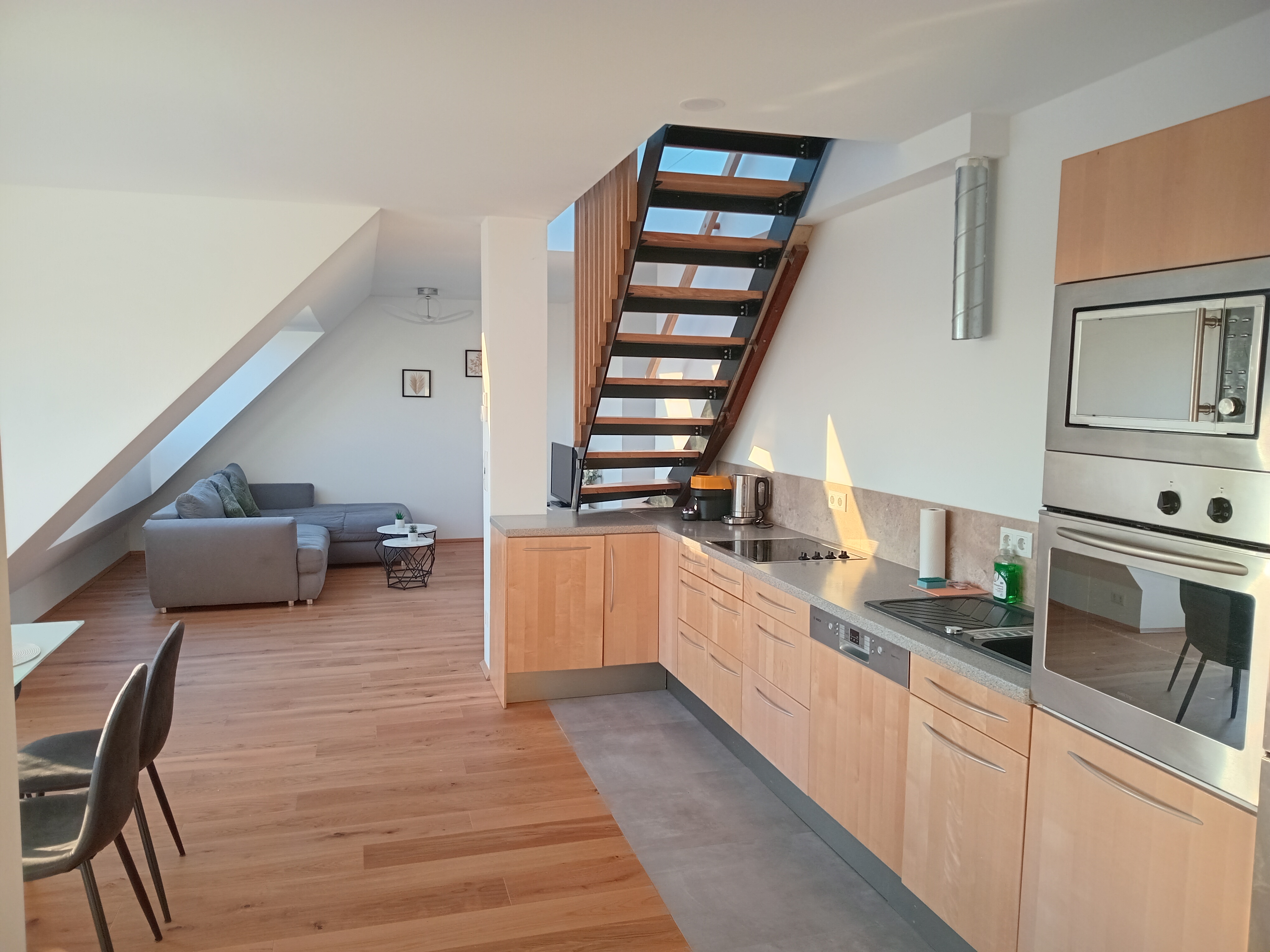 Stylish 2-room attic apartment in Leopoldstadt