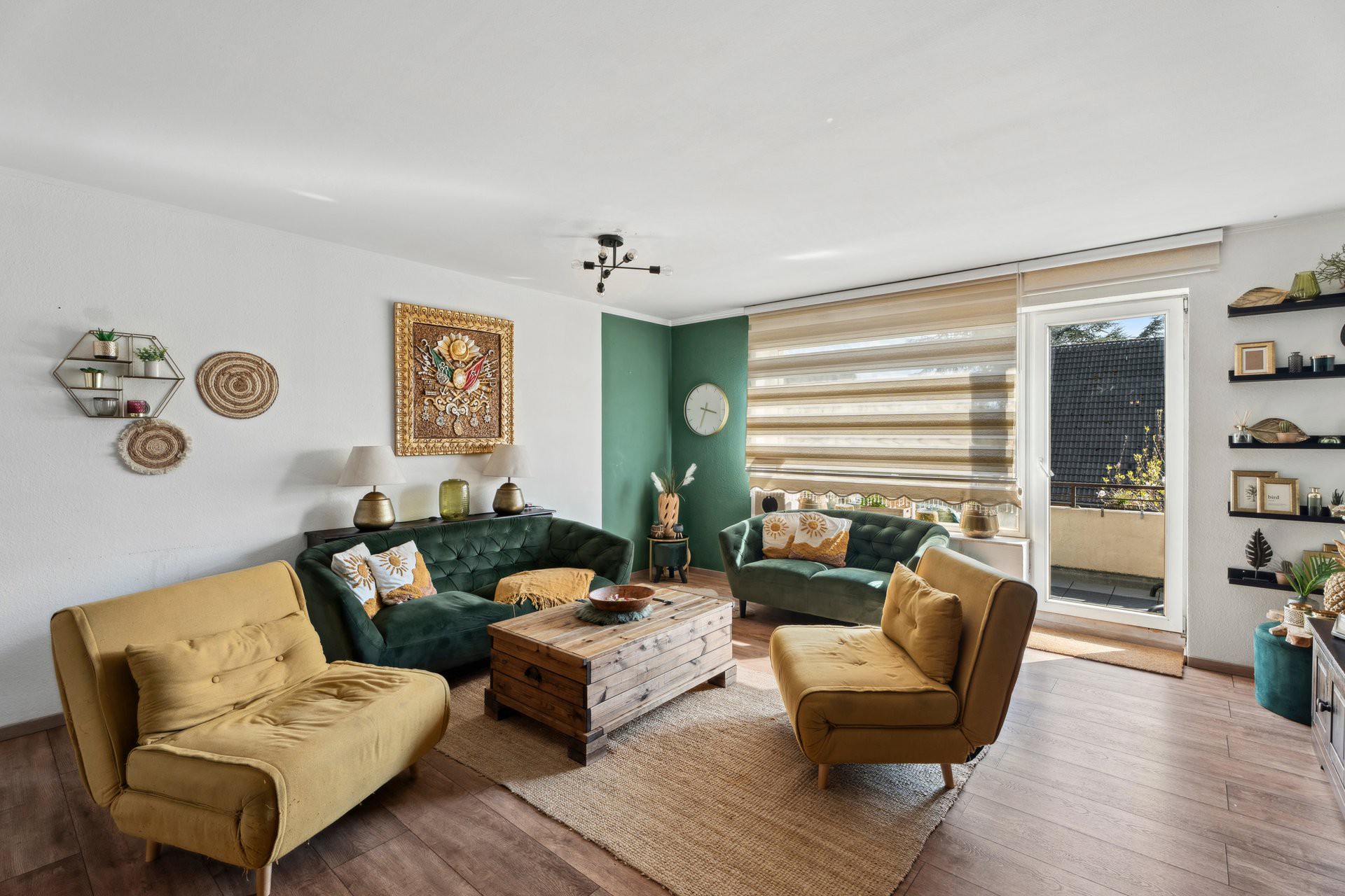 Consider your retirement savings - Bright 3-room apartment for investors