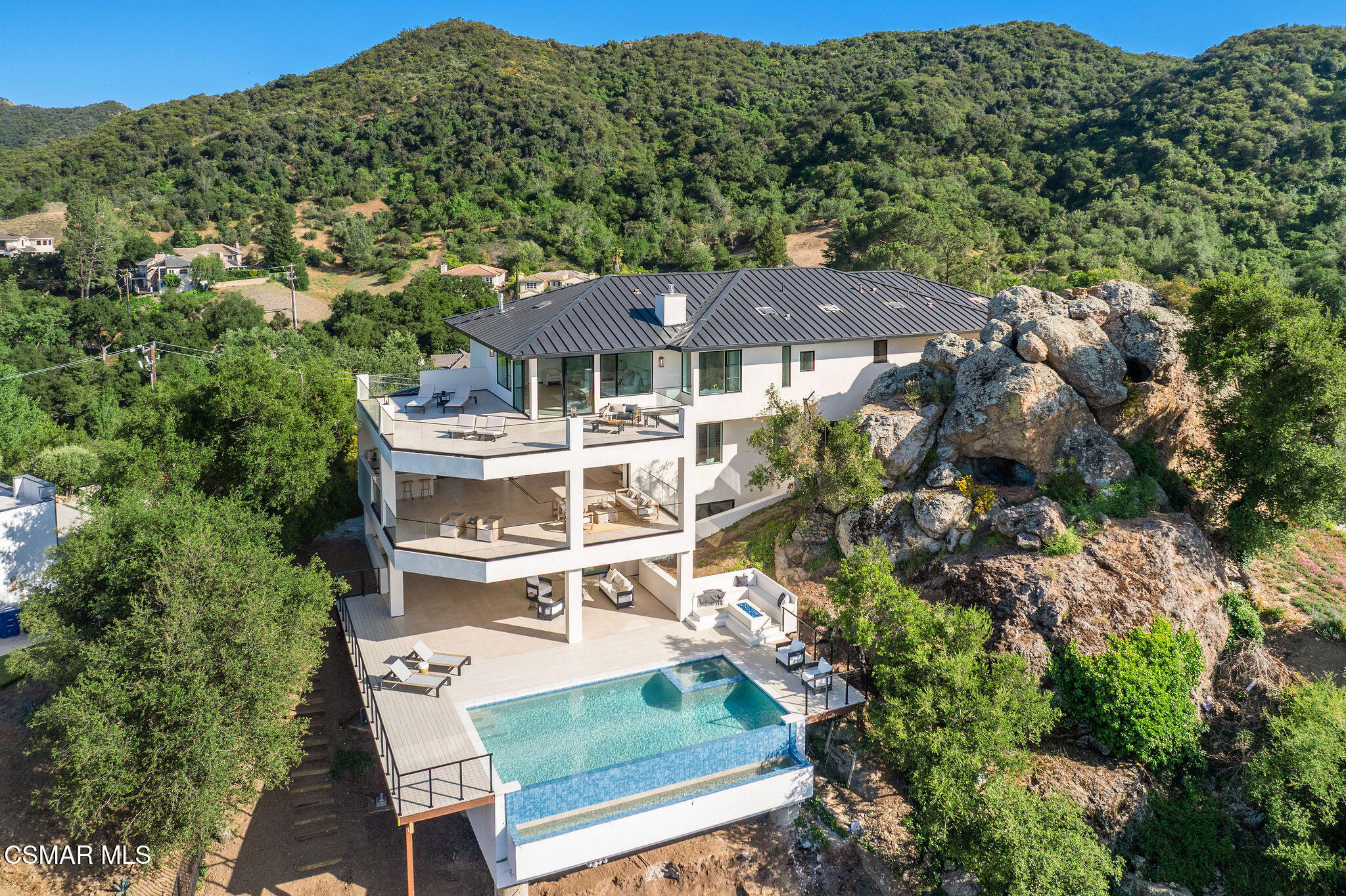 Modern Lake Sherwood Estate with Panoramic Views