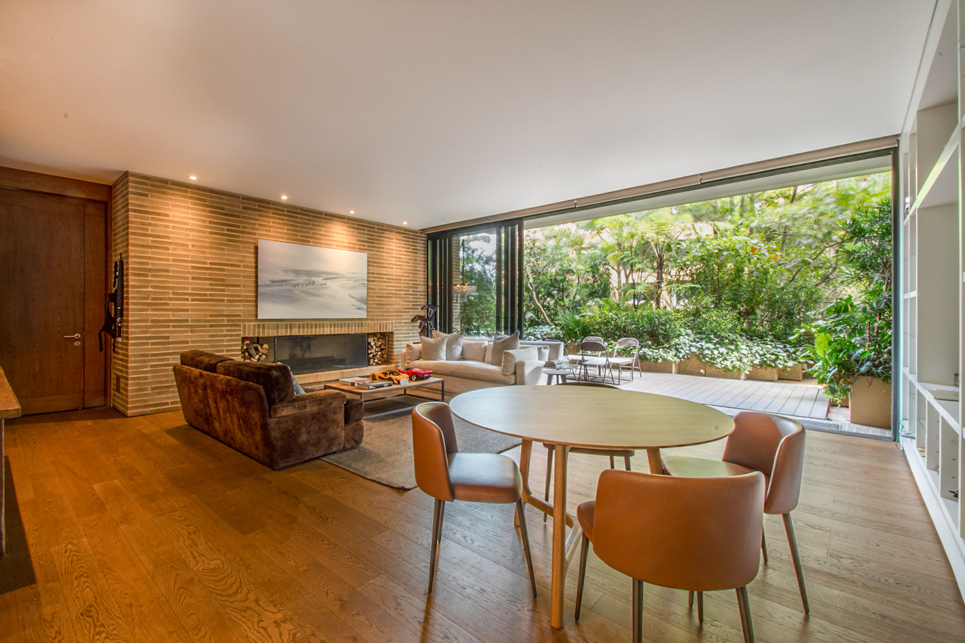 Moderno apartamento con terraza y clubhouse en Rosales