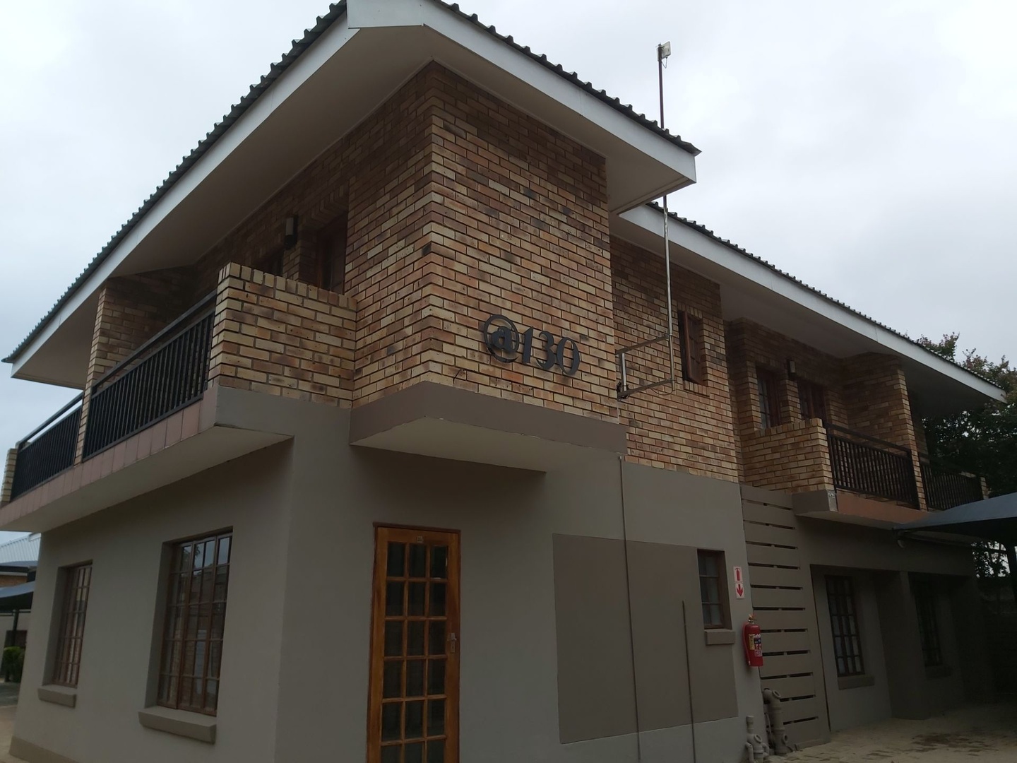 Modern apartment near NWU 1 December 2026