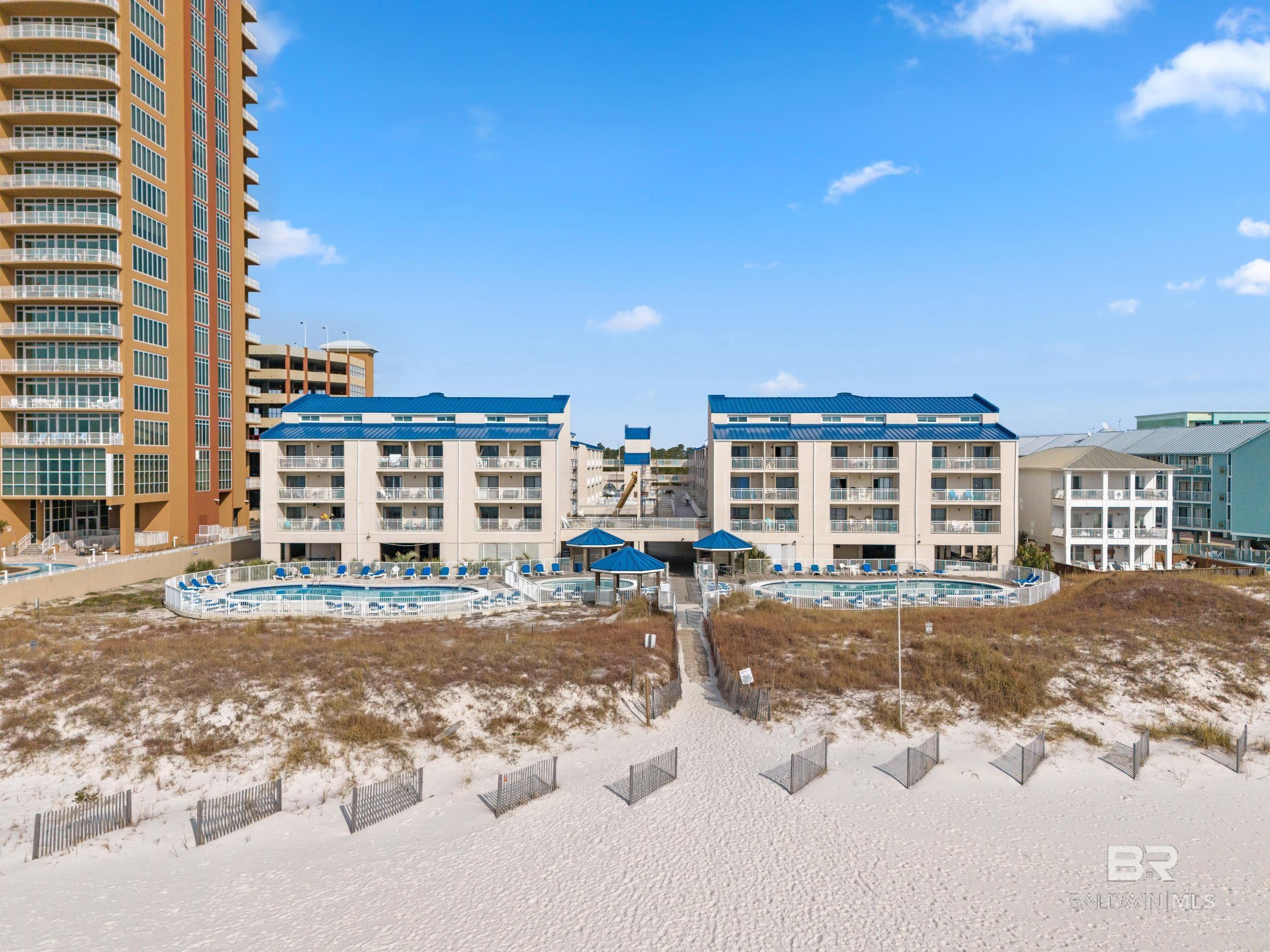 Luxury Condo : Furnished, Gulf View, Pools, & Prime Location