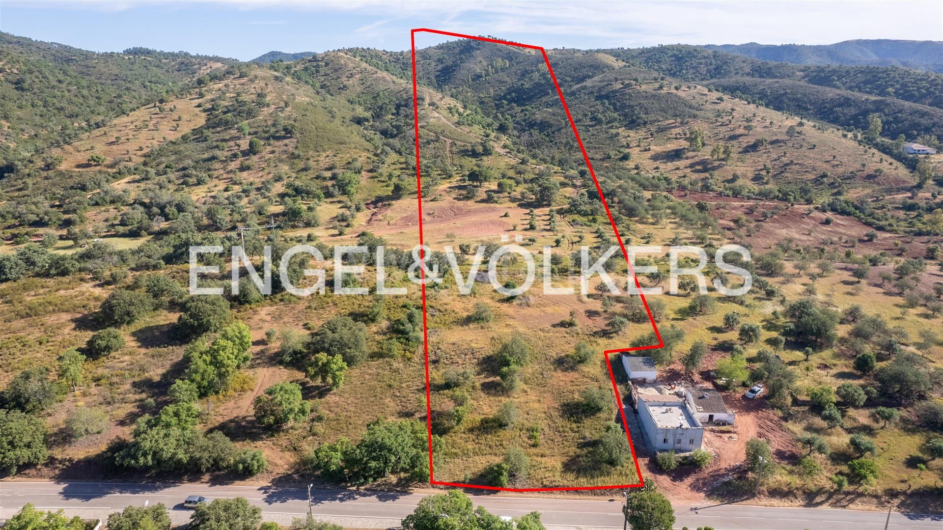 Rustic Land of 14.26 ha in Salir – Algarve