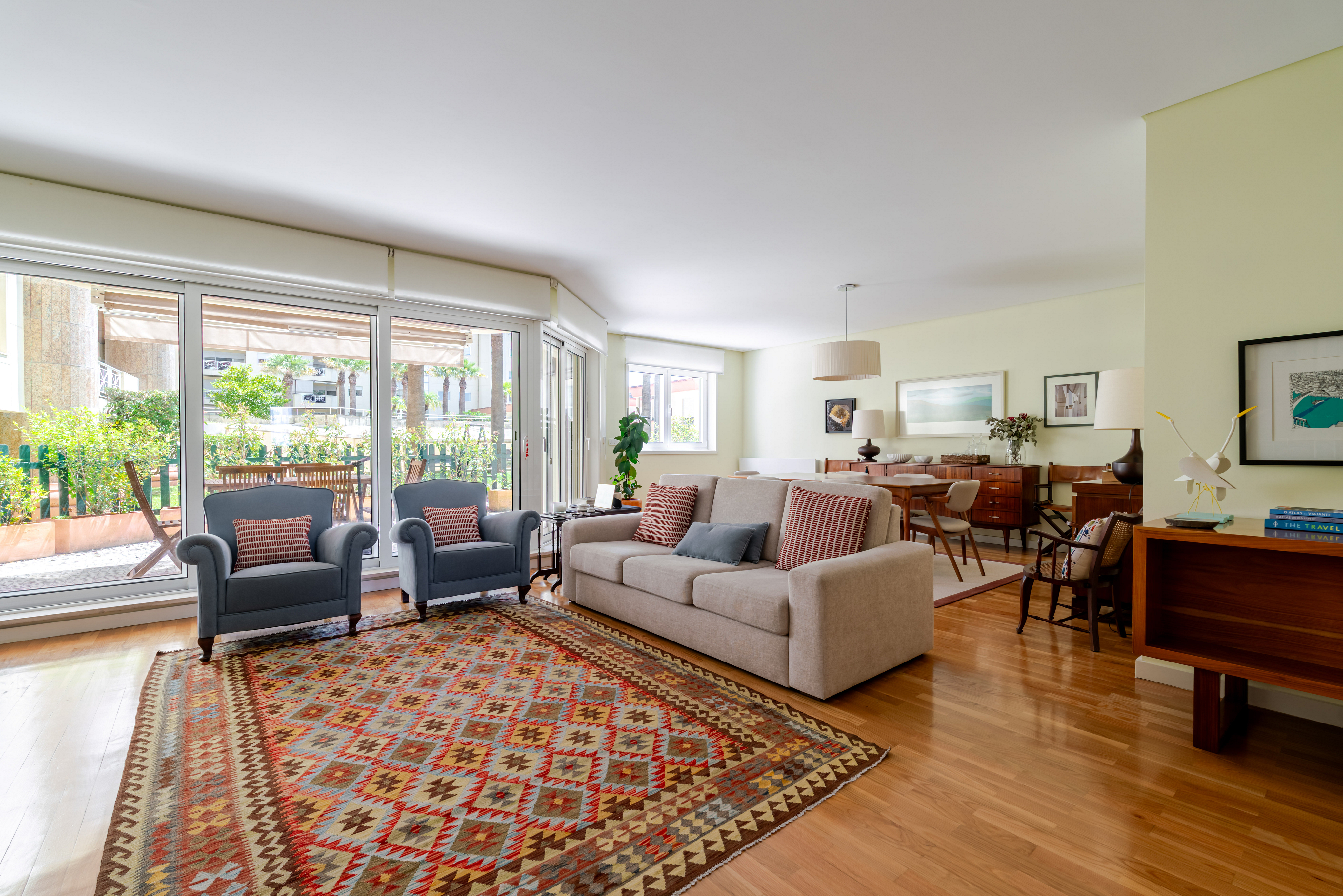 Apartamento T4+1 na Foz do Douro com Terraço e Vista Mar