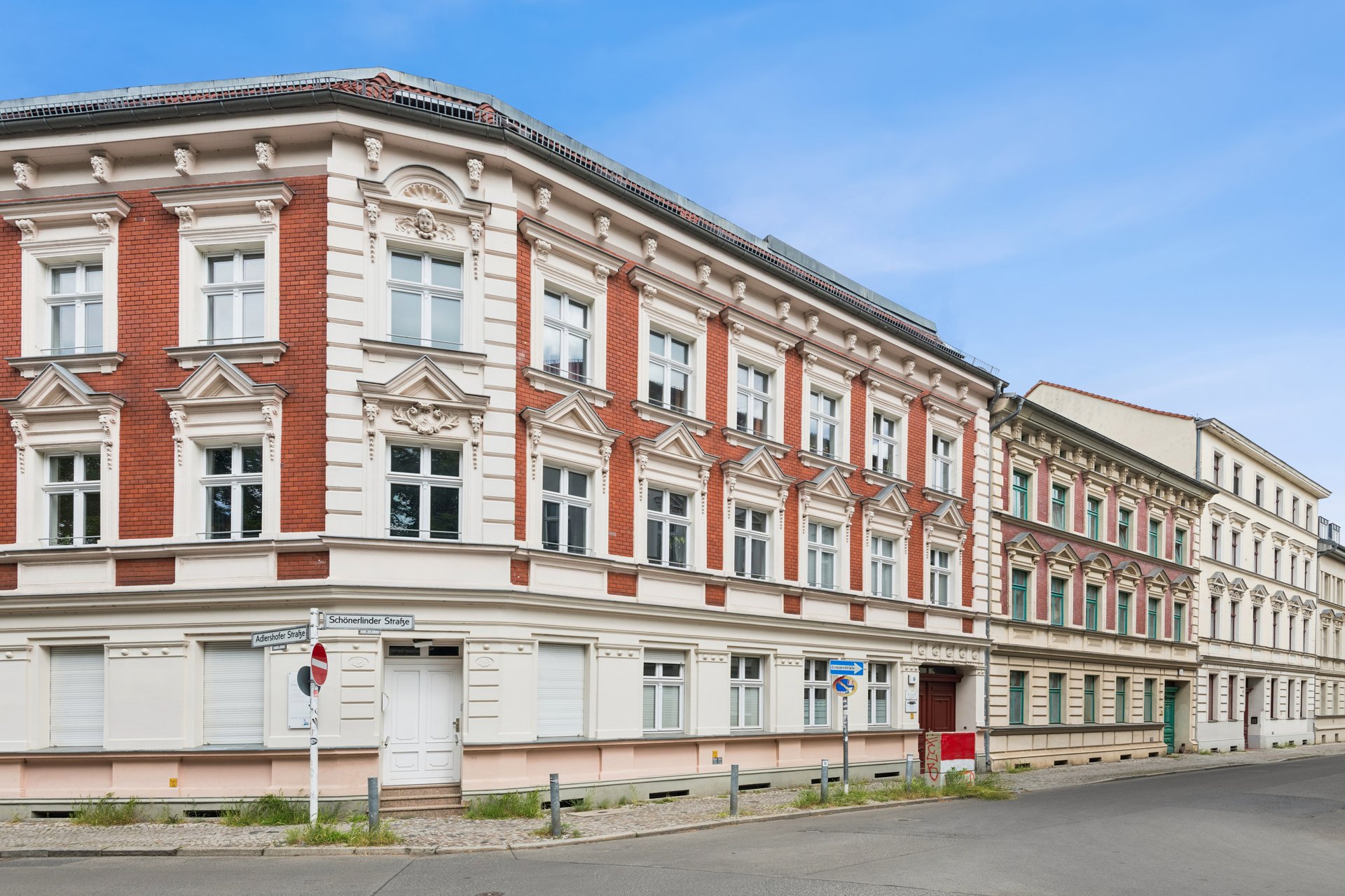 Attraktive, frisch renovierte 2-Zimmer-Wohnung mit moderner Einbauküche