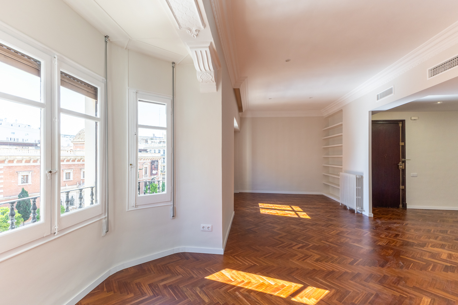 Luminosa vivienda reformada en Ciutat Vella