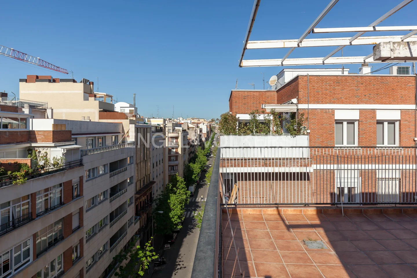Great penthouse to refurbish in Ríos Rosas