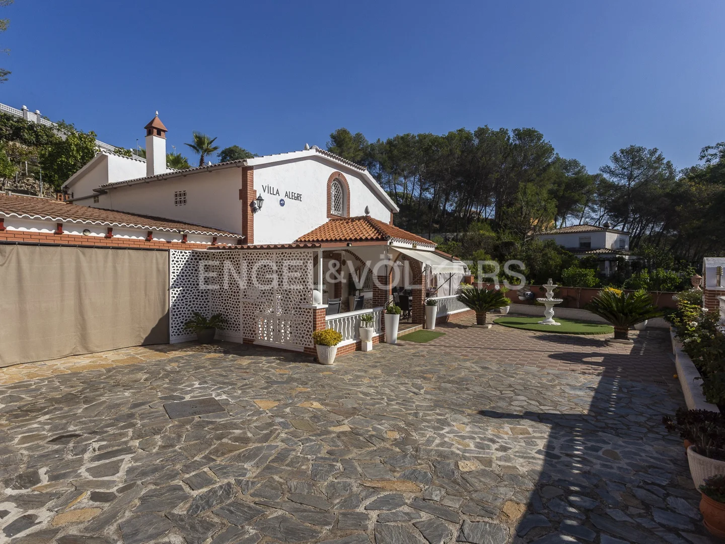 House with land in "Urb. Can Pere de la Plana"
