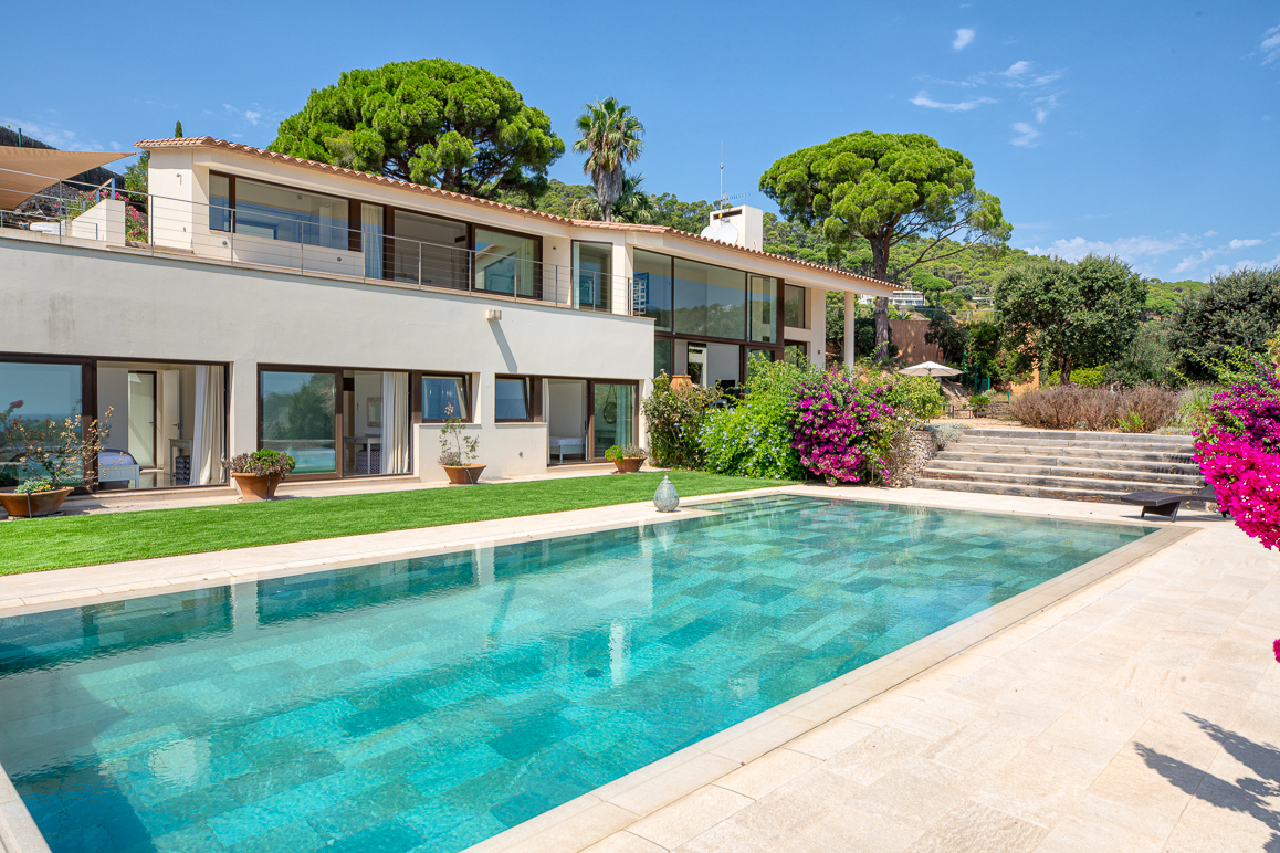 Sole and exclusive villa in Aiguablava