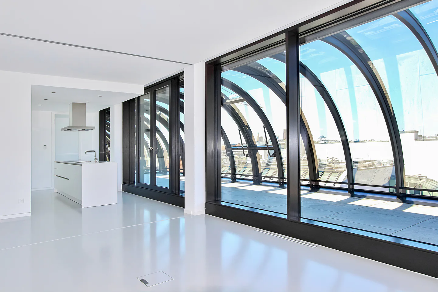 Über den Dächern der Friedrichstadt: Weitläufiges Penthouse im Upper Eastside Berlin - Foto 2