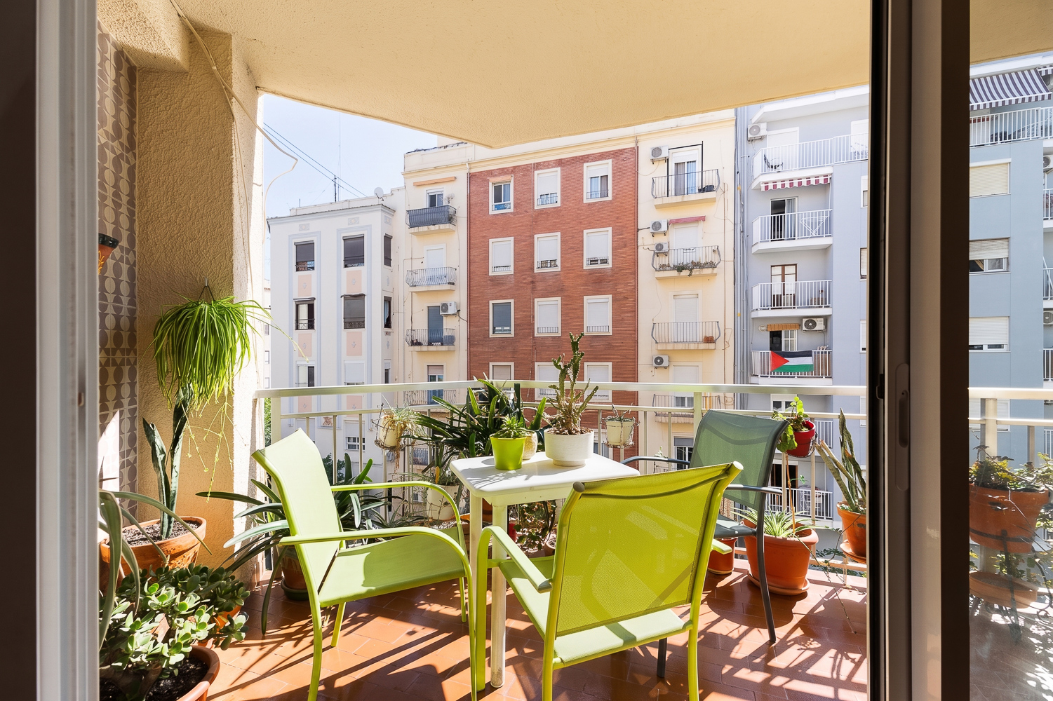 Exclusiva y amplia vivienda con terrazas y plaza de aparcamiento en La Pechina