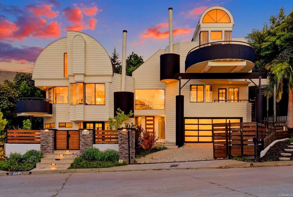 Unique Contemporary Property in La Jolla, CA