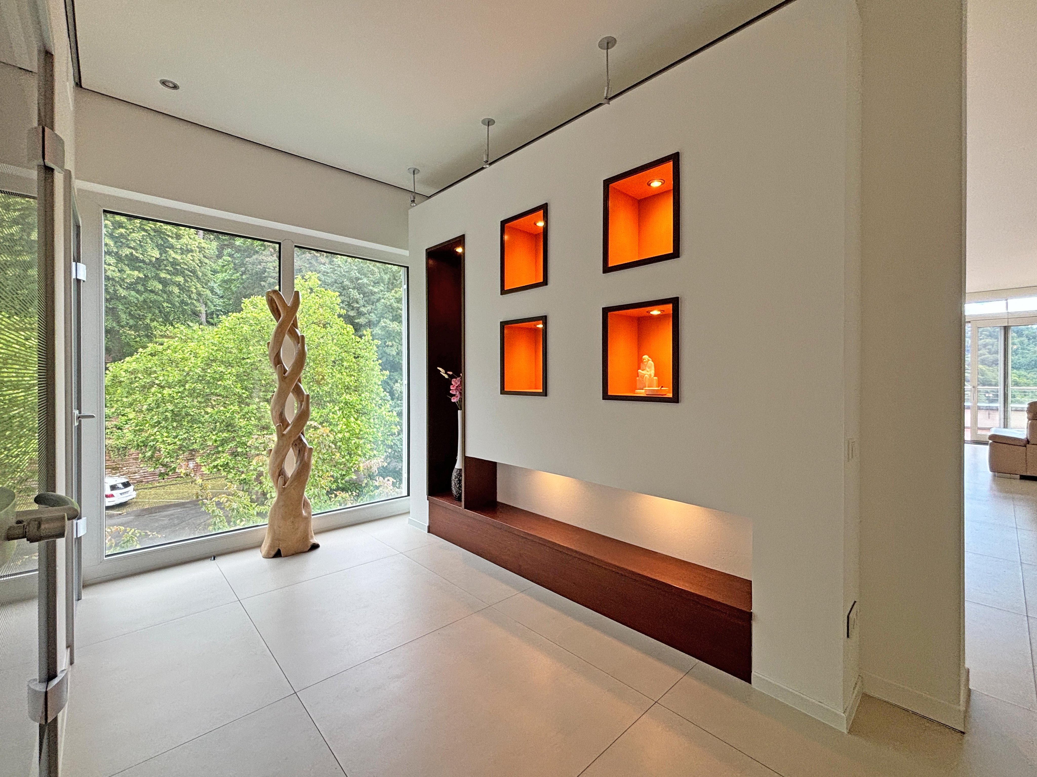 Exklusives Wohnjuwel mit Schlossblick