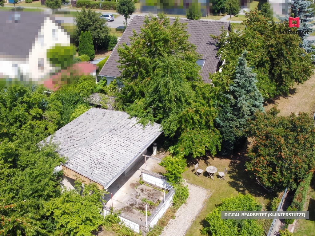 Haupthaus, Bungalow und ein Grundstück voller Möglichkeiten