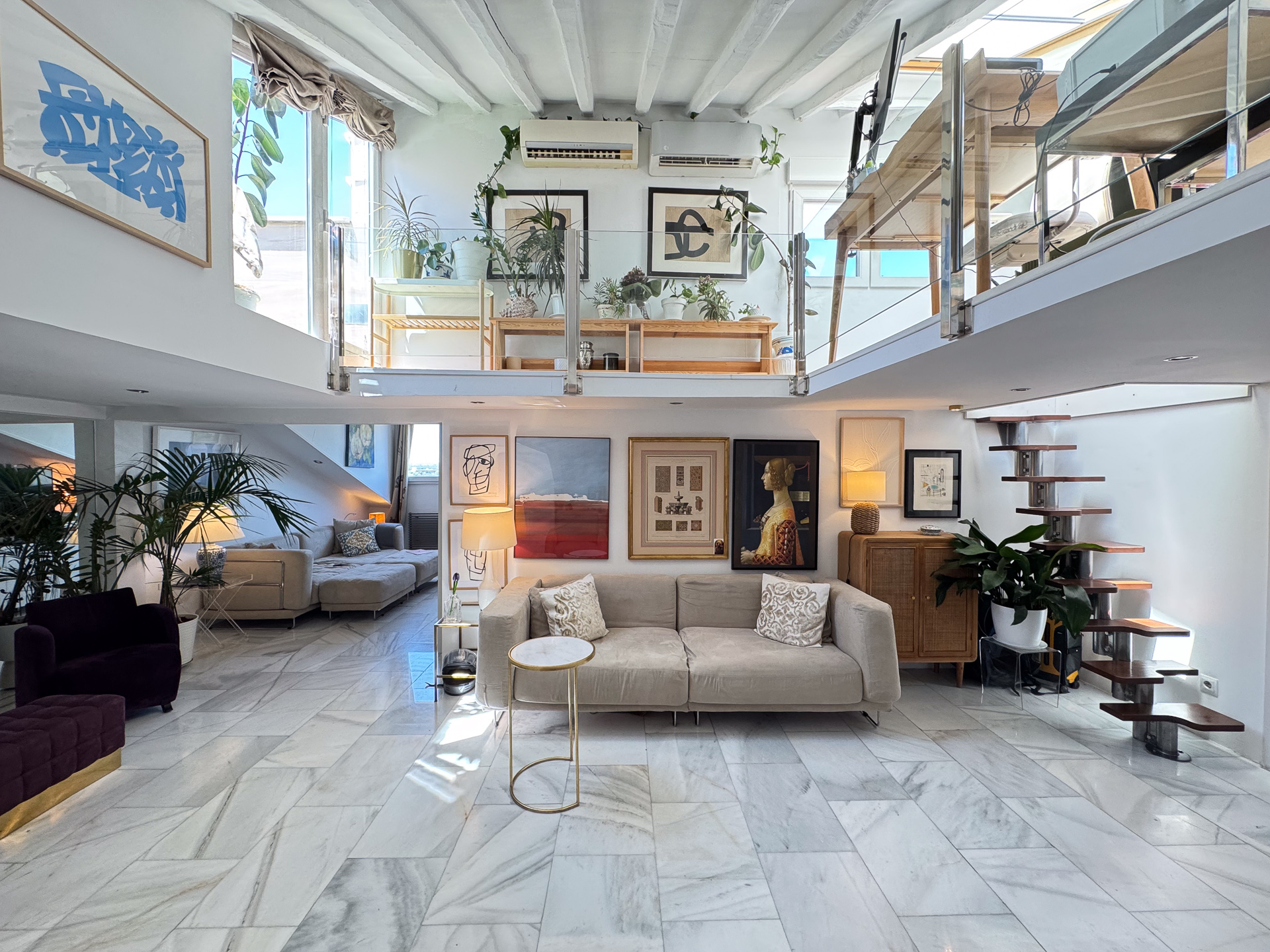 Penthouse mit privater Terrasse und Blick auf Sabatini nahe Plaza de España, mit Parkplatz