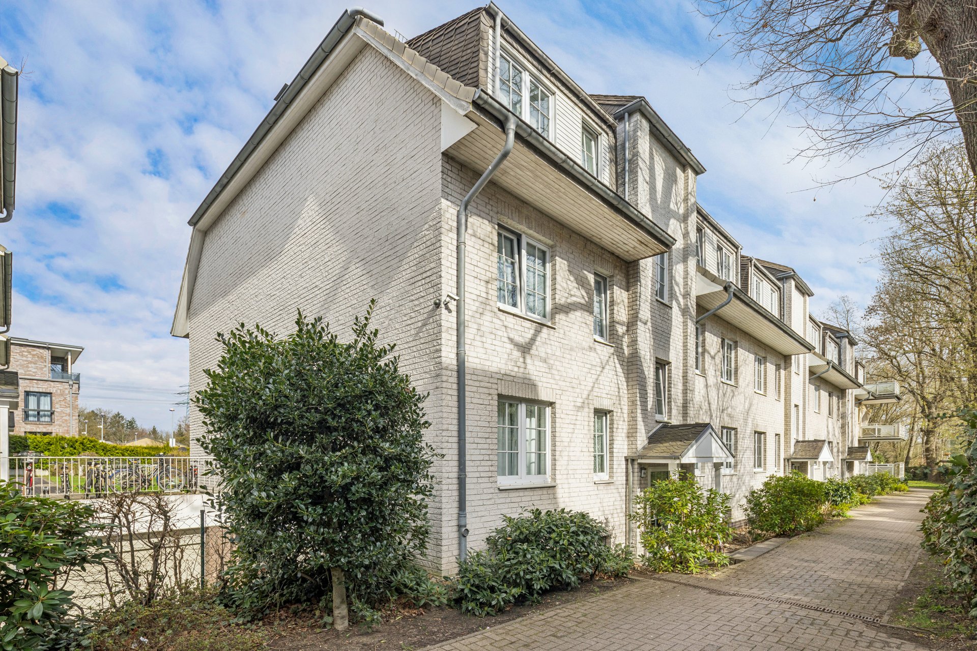 2-Zi-Wohnung mit Westbalkon im Herzen der Frohmestraße!