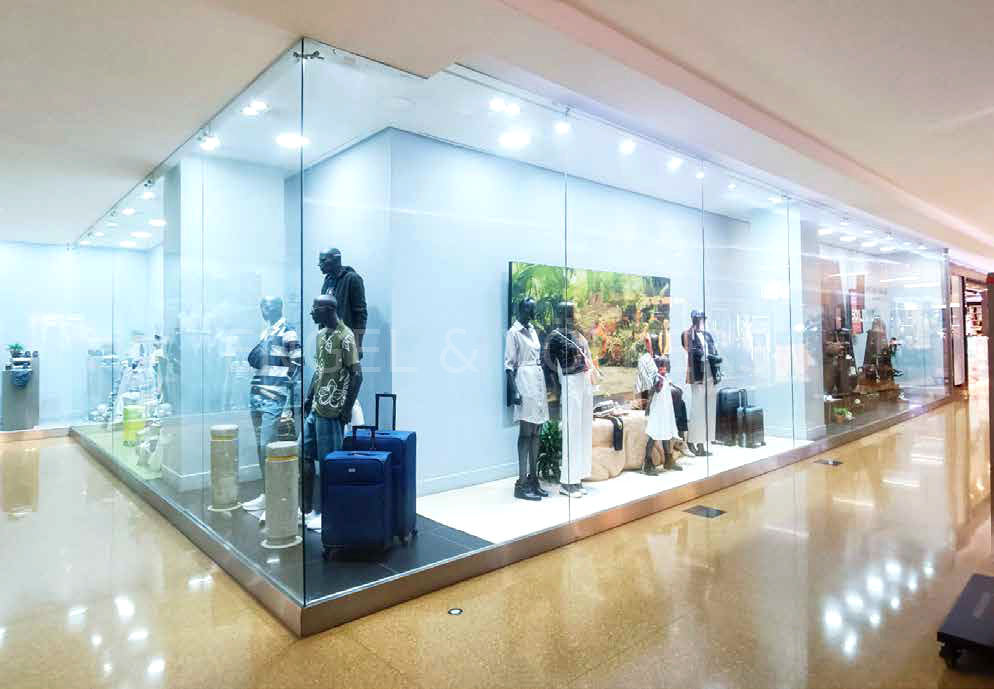 Local de 120 mts en Premium Plaza en Arriendo