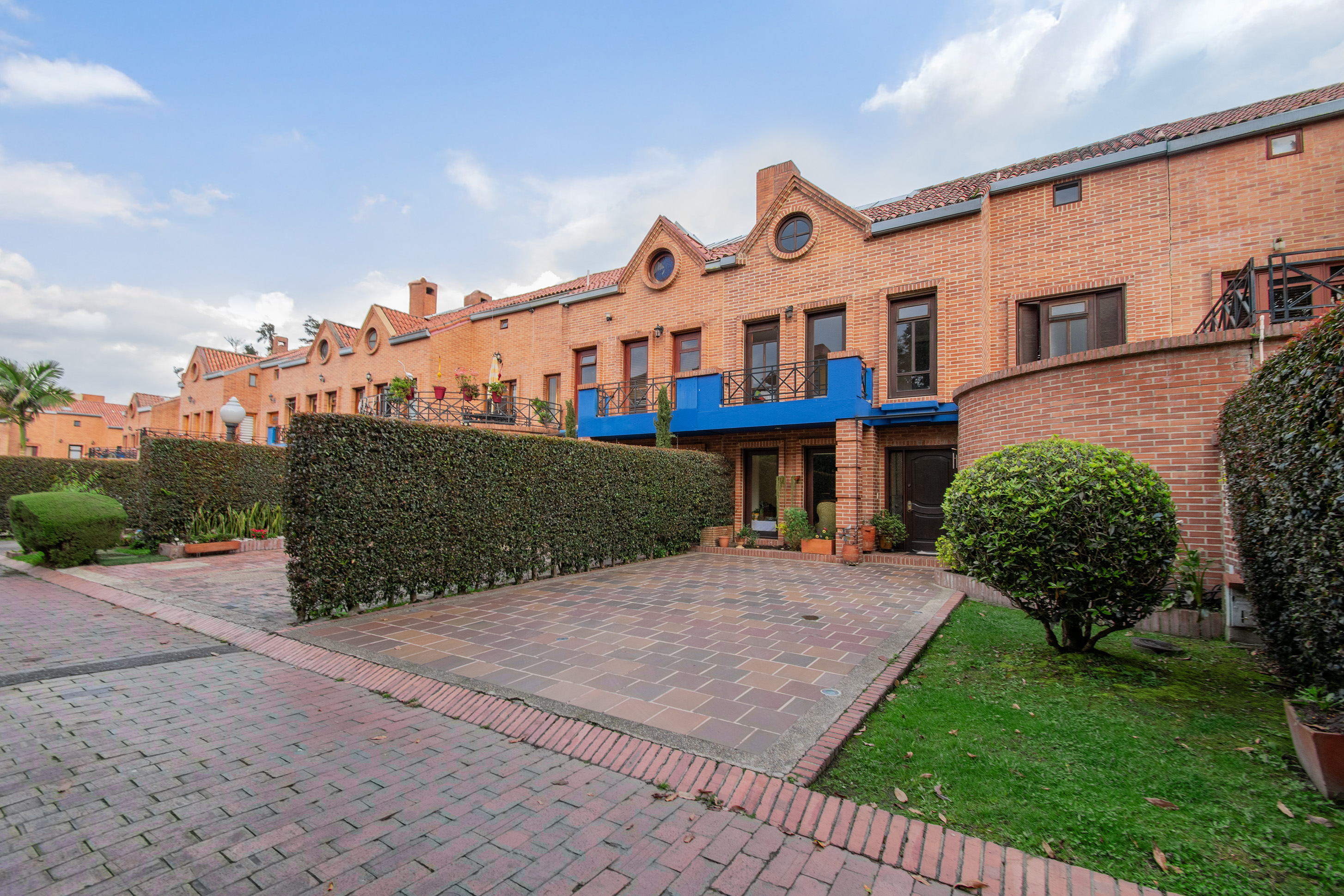 Casa en conjunto con piscina para venta en Chía