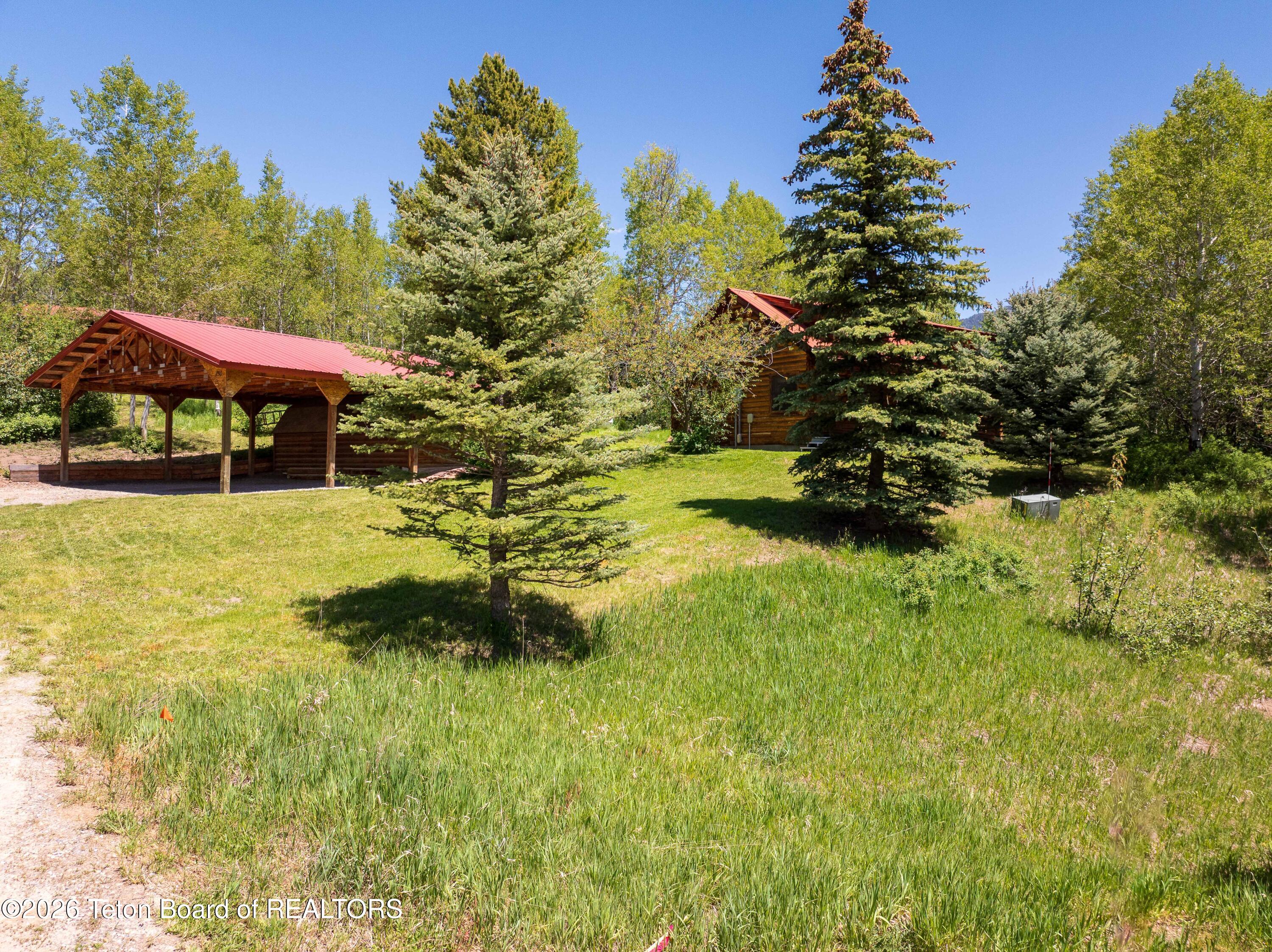 The Quaint Cabin South of Alpine