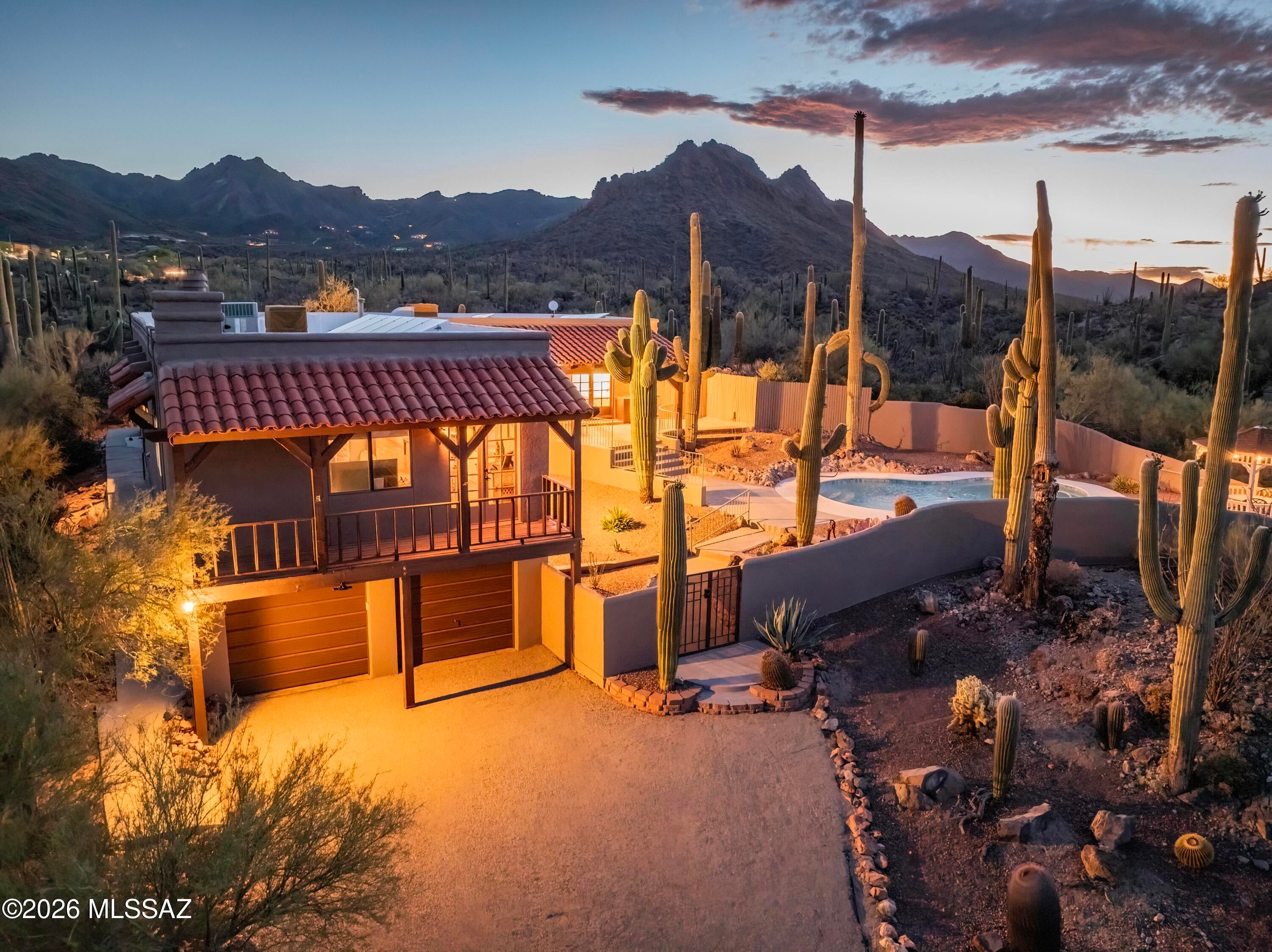 Spectacular Views & Serene Desert Living