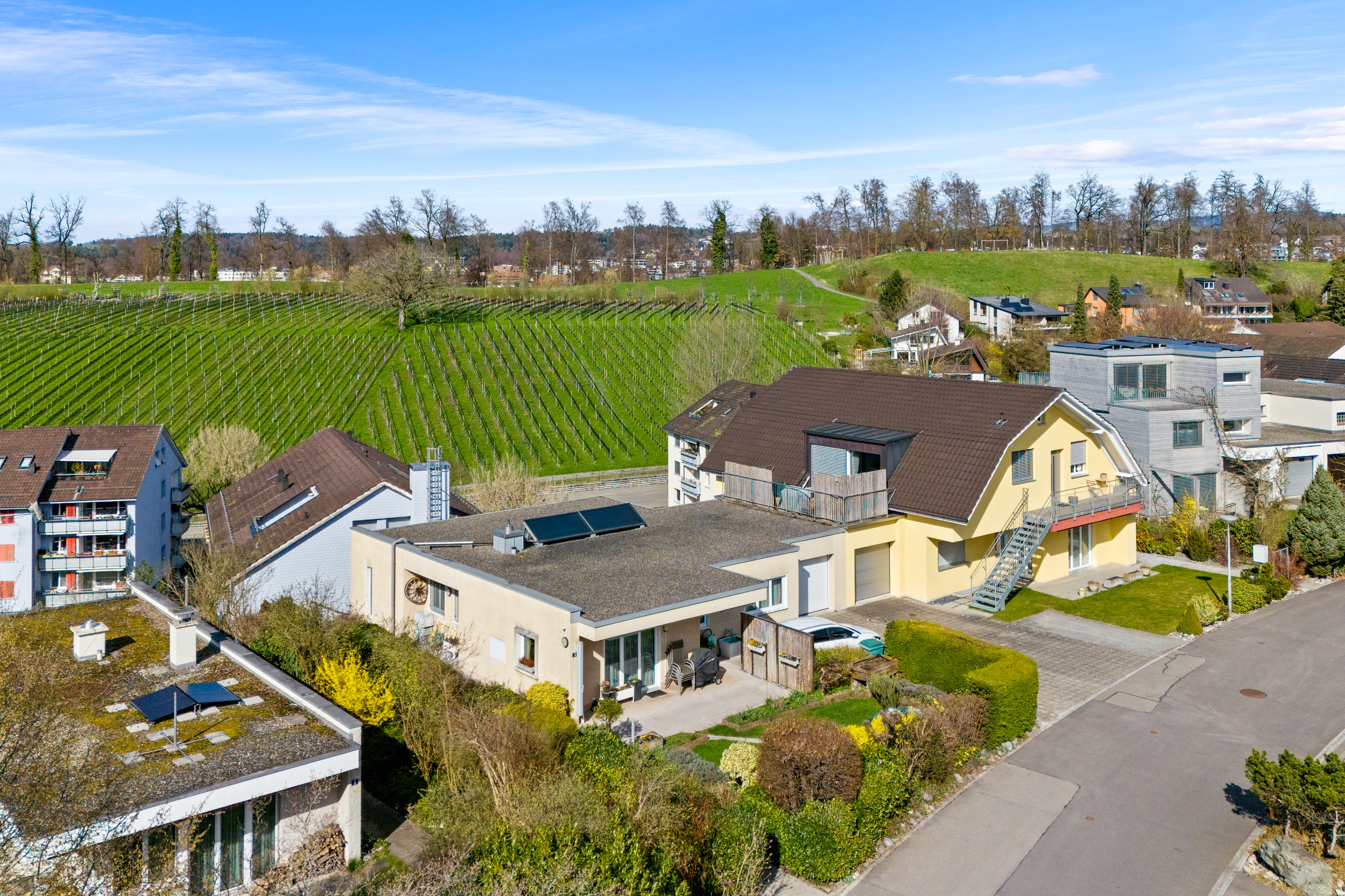 Single-family home with expansion potential in a prime location