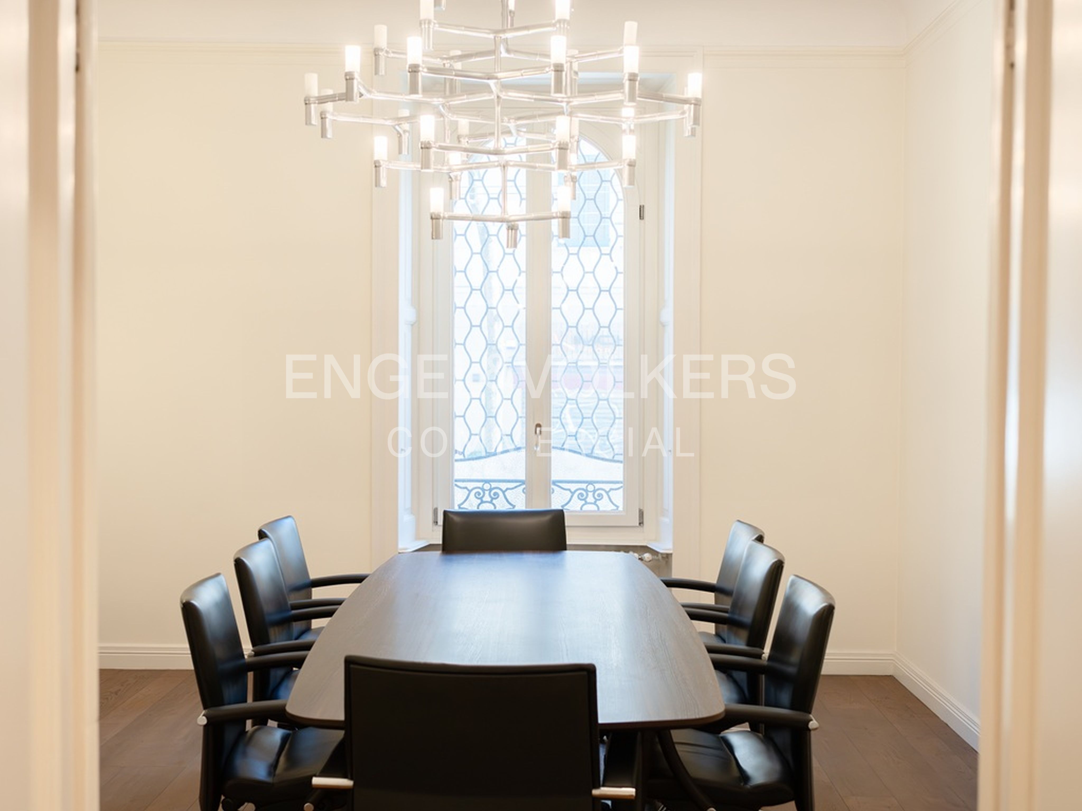 Ufficio moderno in affitto a Milano in zona Paolo Sarpi – ideale per studio professionale
