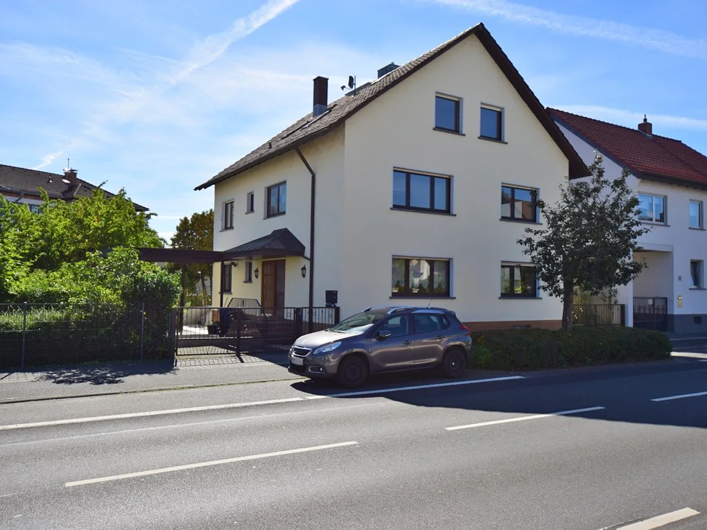 Attraktives Dreifamilienhaus in Seligenstadts zentraler Lage!