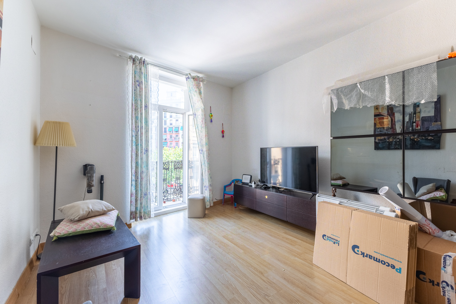 HOME WITH MANY POSSIBILITIES NEAR PLAZA DE ESPAÑA
